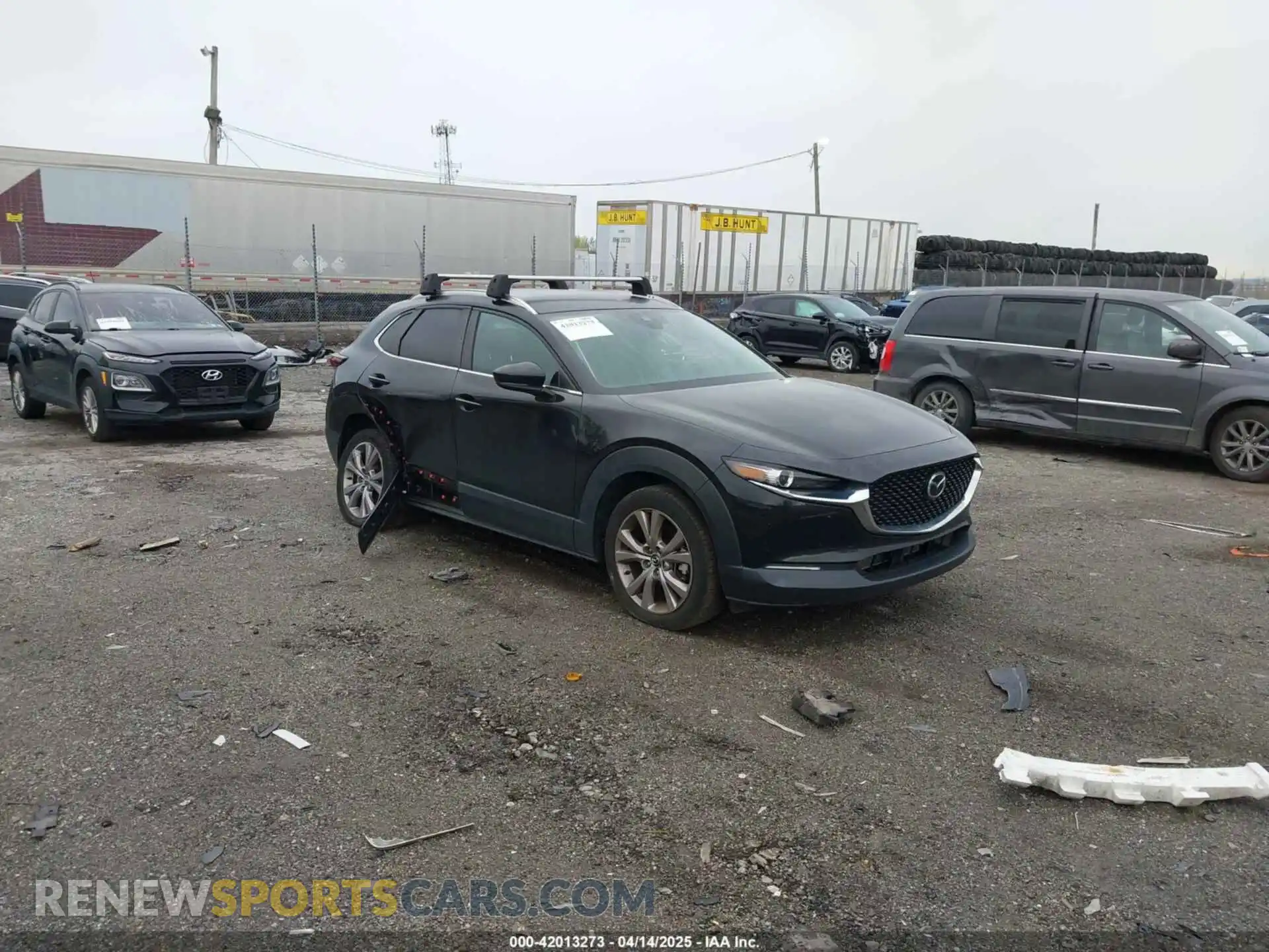 1 Photograph of a damaged car 3MVDMBCLXLM105748 MAZDA CX-30 2020