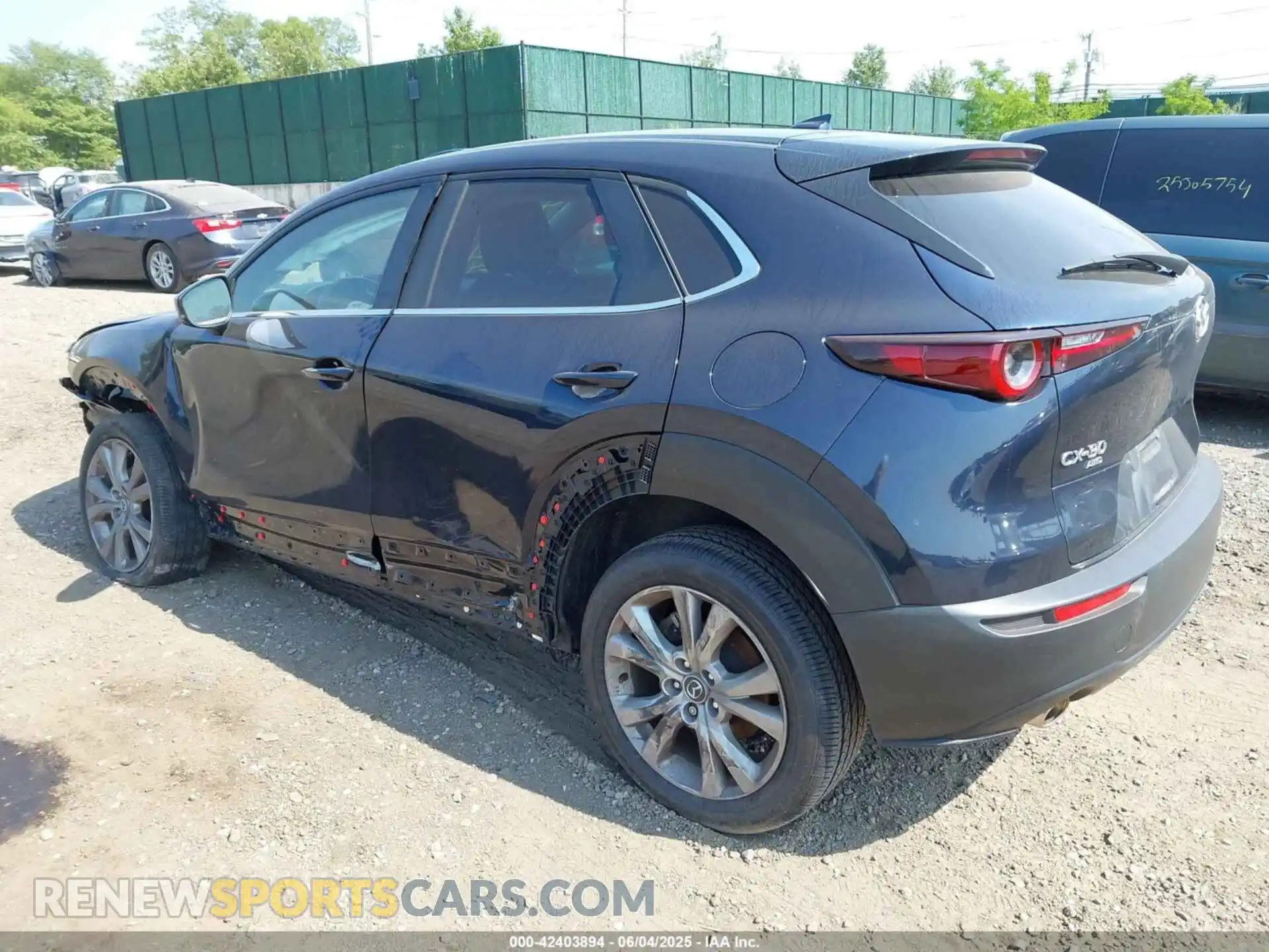 3 Photograph of a damaged car 3MVDMBDL2LM108206 MAZDA CX-30 2020