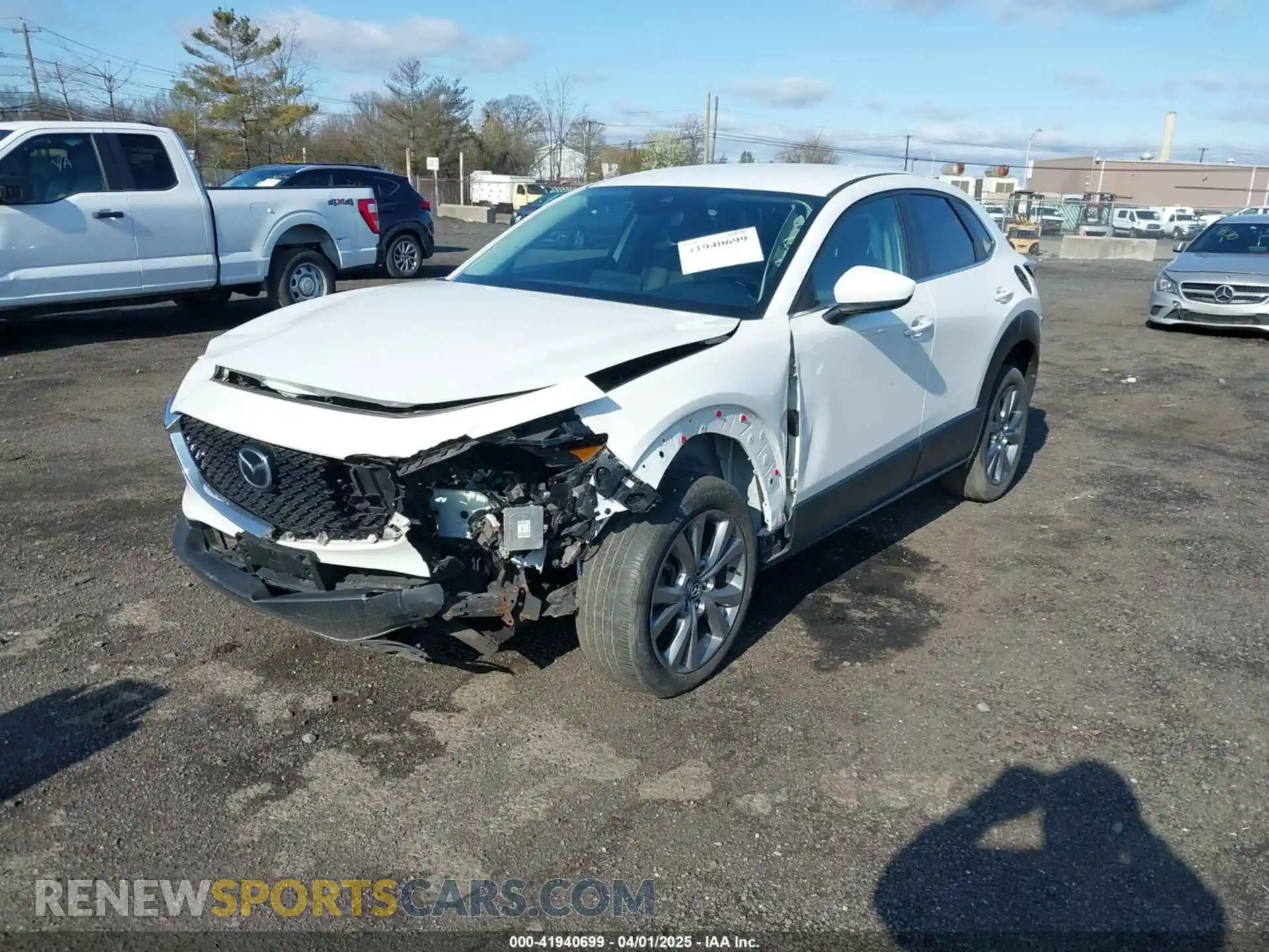 2 Photograph of a damaged car 3MVDMBDL6LM135604 MAZDA CX-30 2020