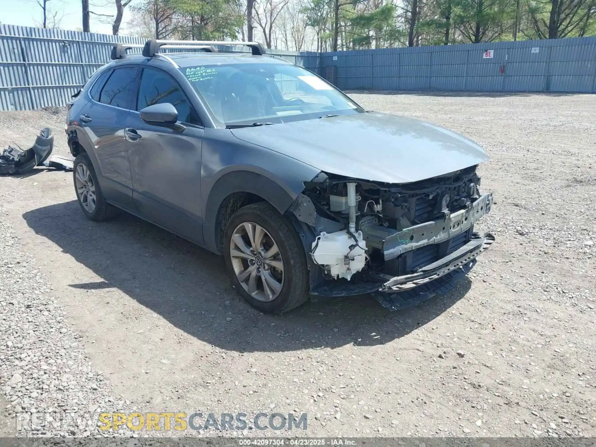 1 Photograph of a damaged car 3MVDMBEM1LM110777 MAZDA CX-30 2020