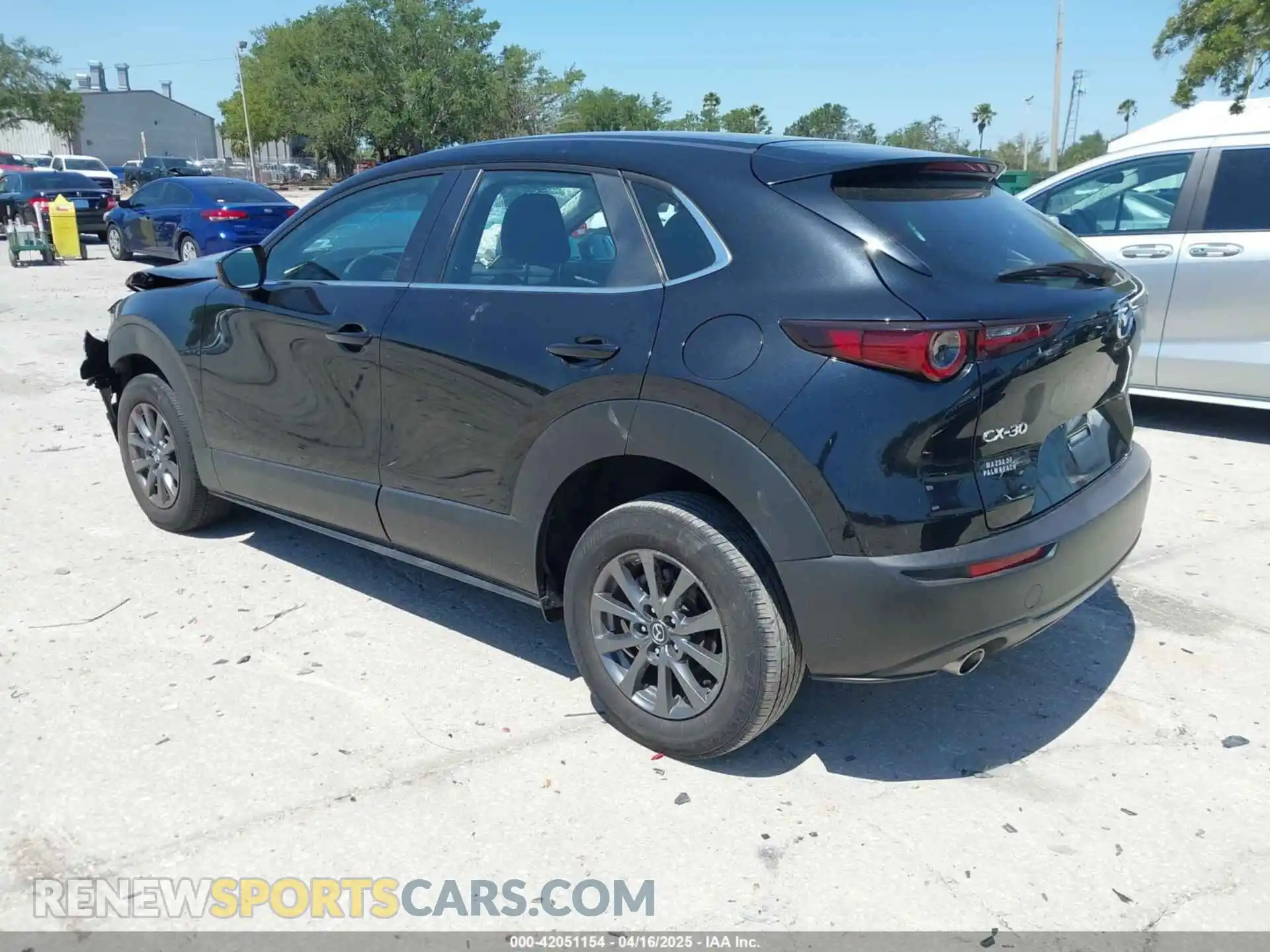 3 Photograph of a damaged car 3MVDMAAL7MM268341 MAZDA CX-30 2021