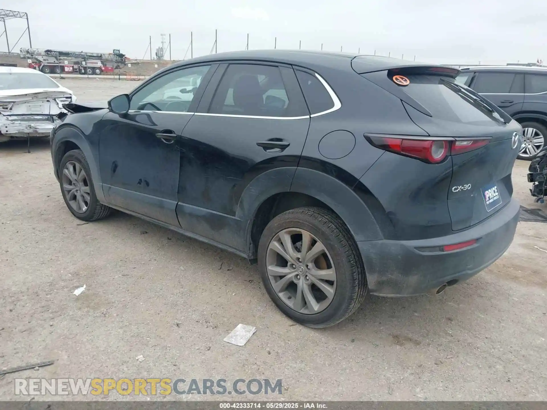 3 Photograph of a damaged car 3MVDMABL0MM261195 MAZDA CX-30 2021