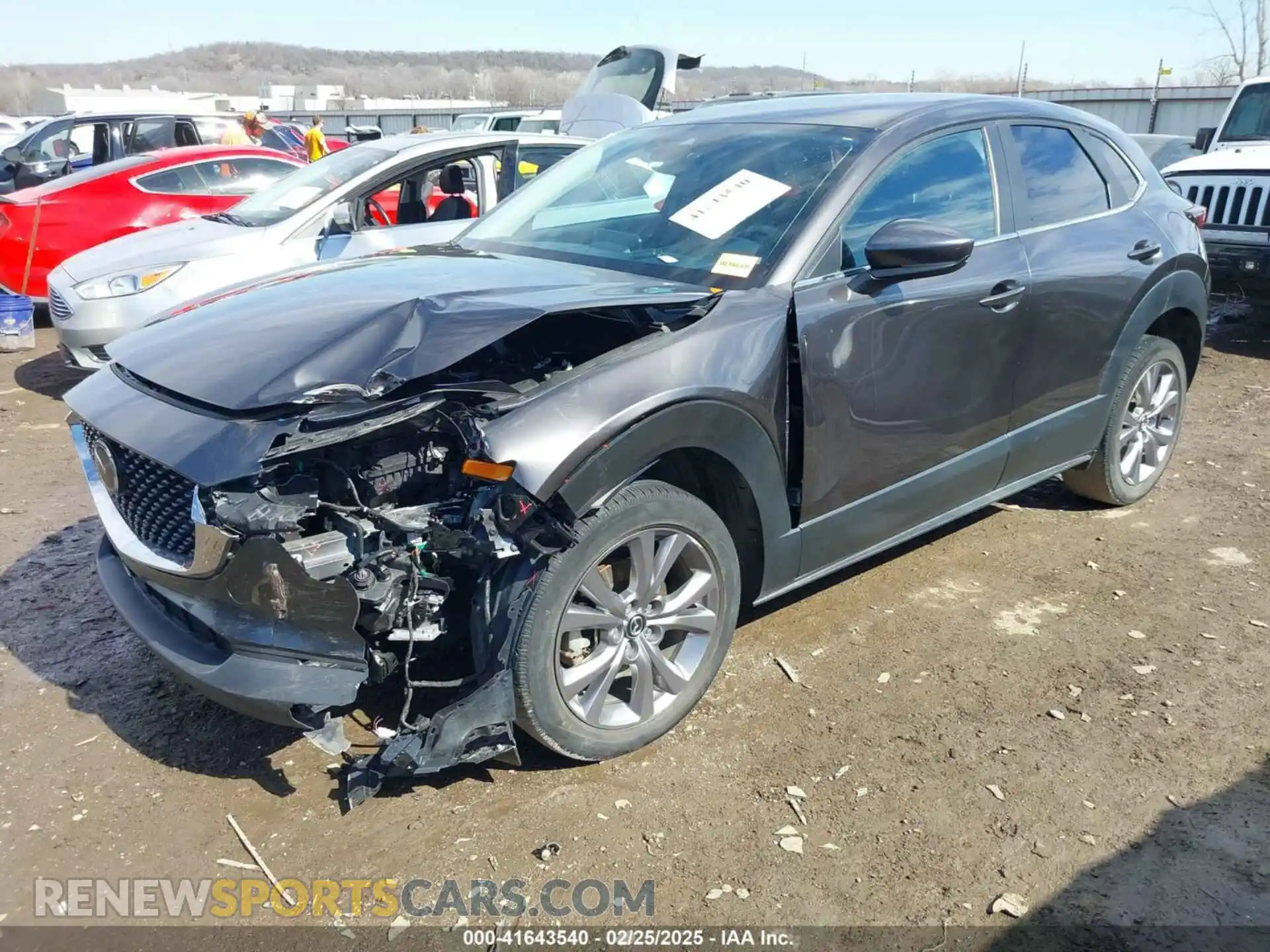 2 Photograph of a damaged car 3MVDMABL2MM220311 MAZDA CX-30 2021