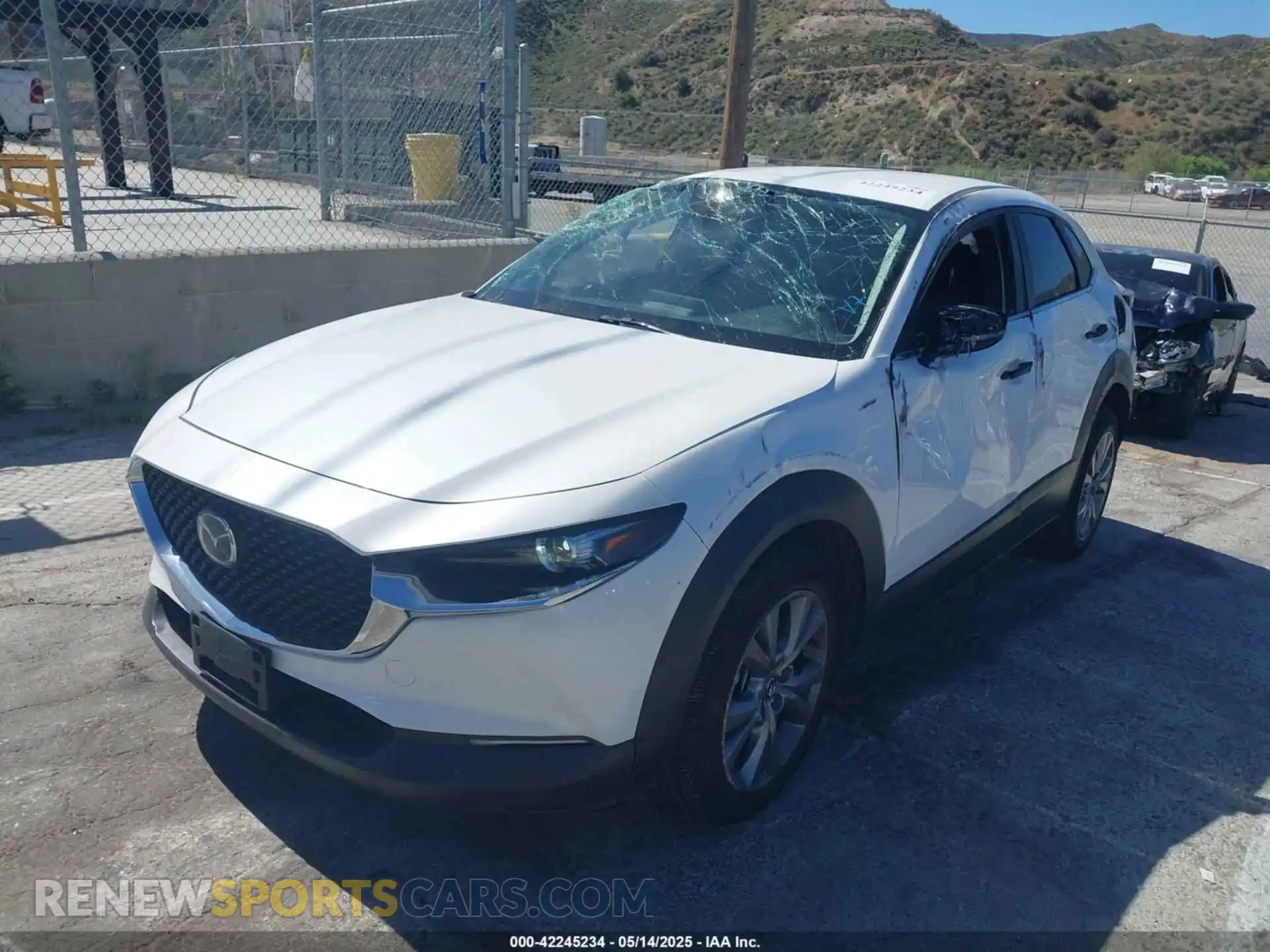 2 Photograph of a damaged car 3MVDMABL9MM309437 MAZDA CX-30 2021