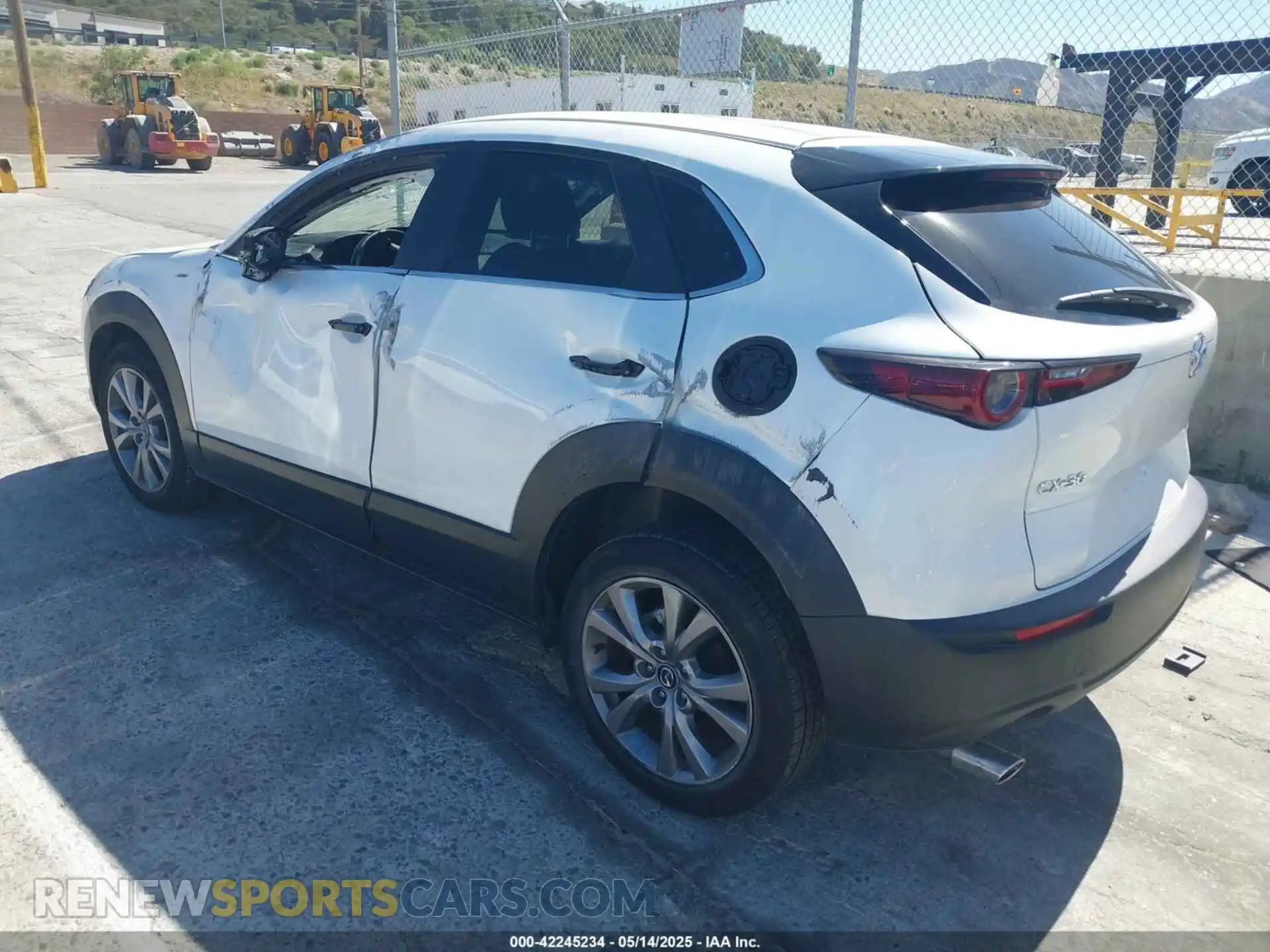 3 Photograph of a damaged car 3MVDMABL9MM309437 MAZDA CX-30 2021
