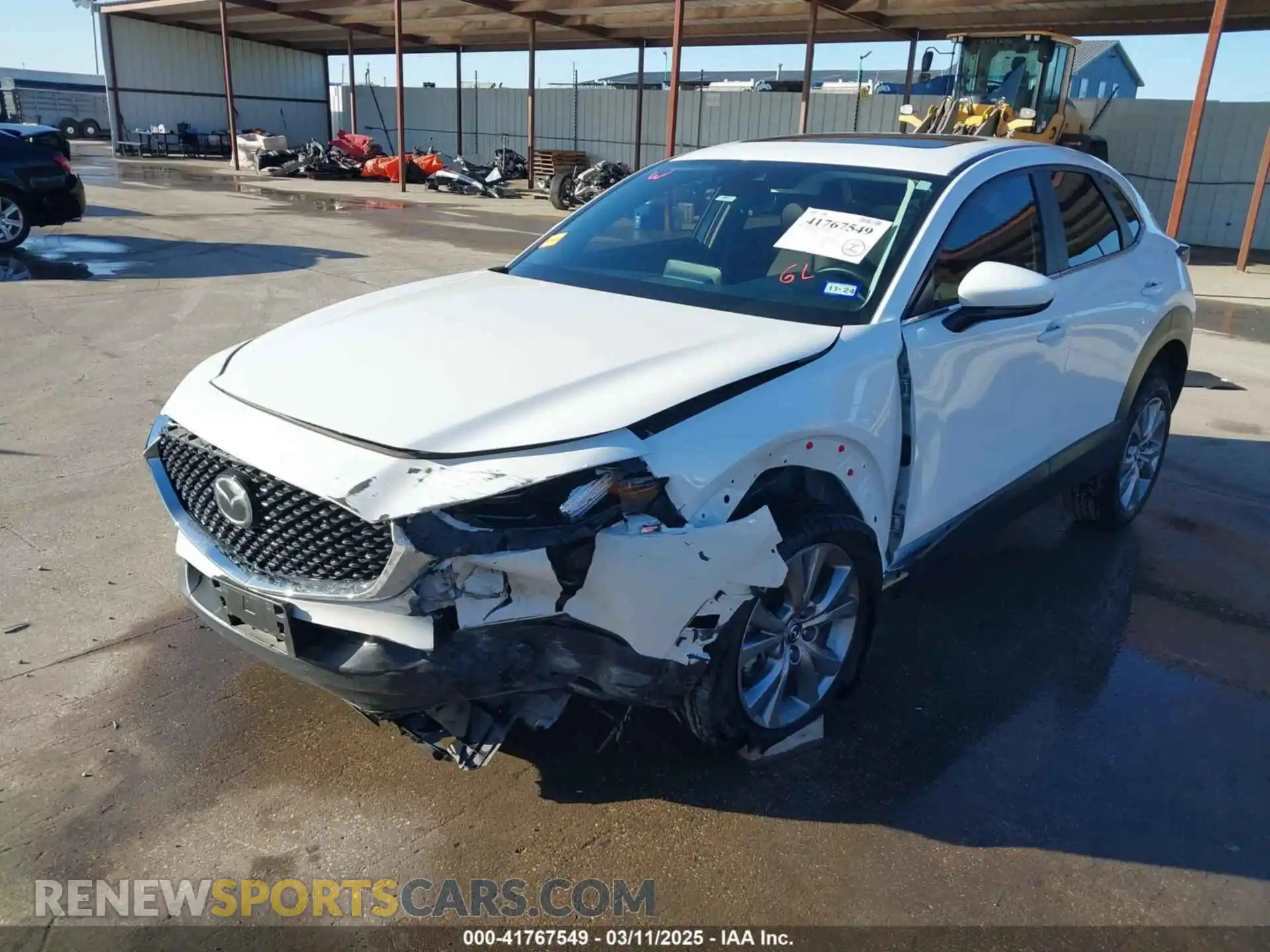 2 Photograph of a damaged car 3MVDMACL7MM209903 MAZDA CX-30 2021