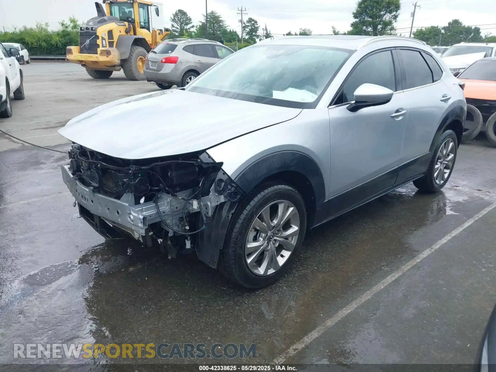 2 Photograph of a damaged car 3MVDMADL7MM252507 MAZDA CX-30 2021