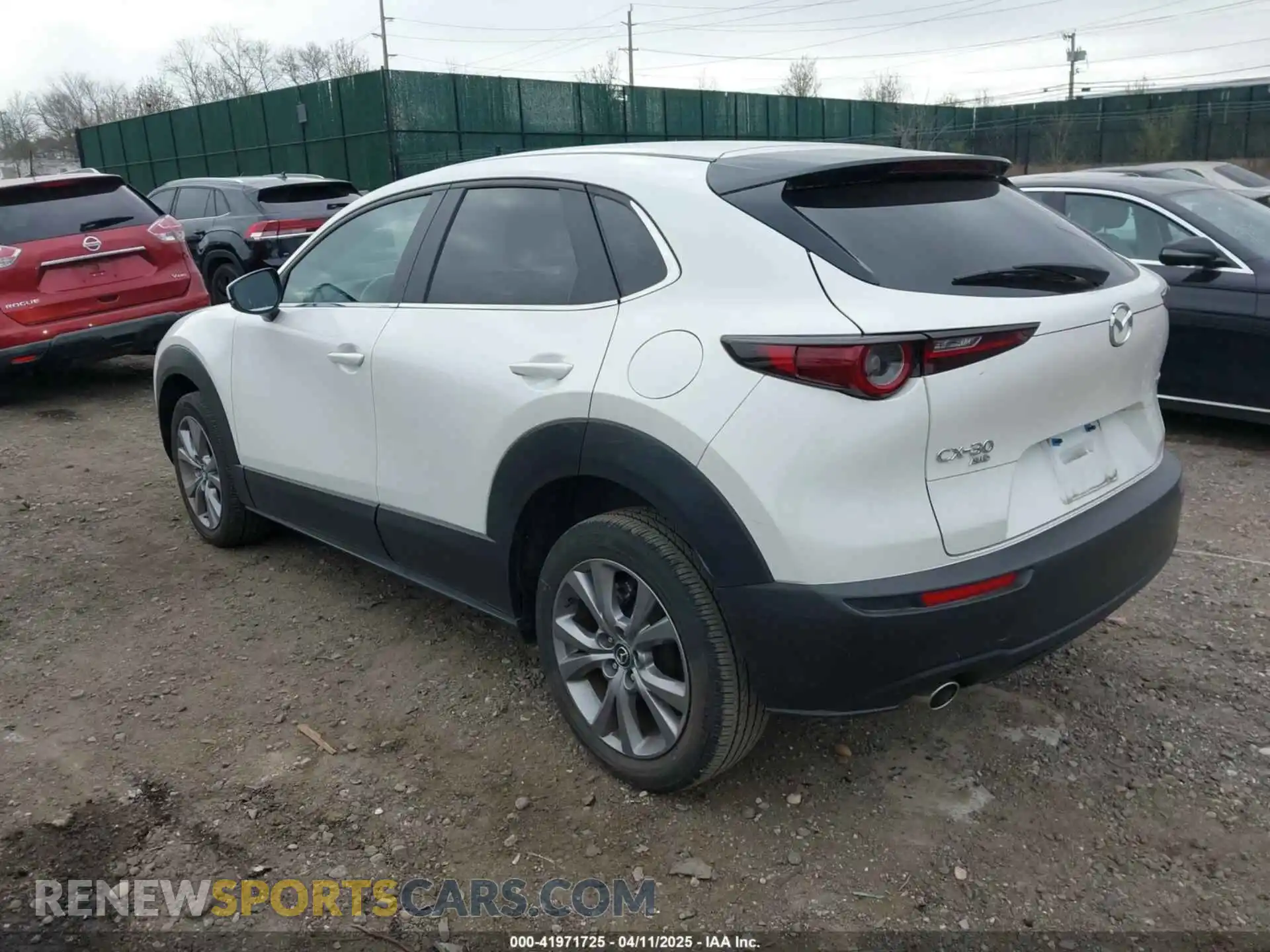 3 Photograph of a damaged car 3MVDMBBL0MM311261 MAZDA CX-30 2021