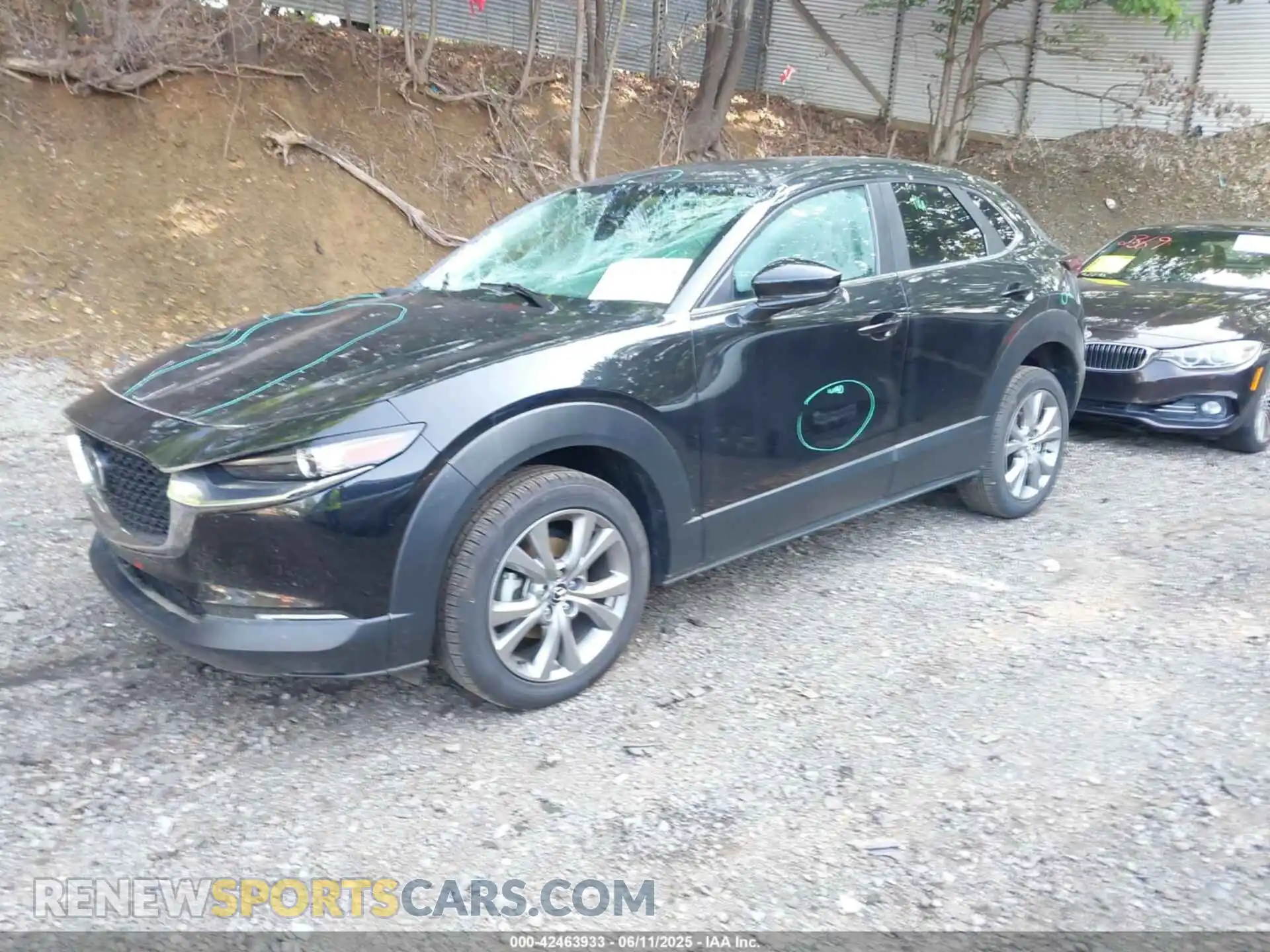 2 Photograph of a damaged car 3MVDMBBL1MM234920 MAZDA CX-30 2021
