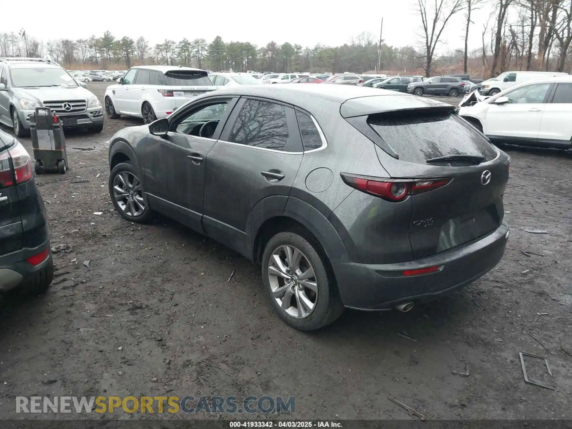 3 Photograph of a damaged car 3MVDMBBL2MM312752 MAZDA CX-30 2021