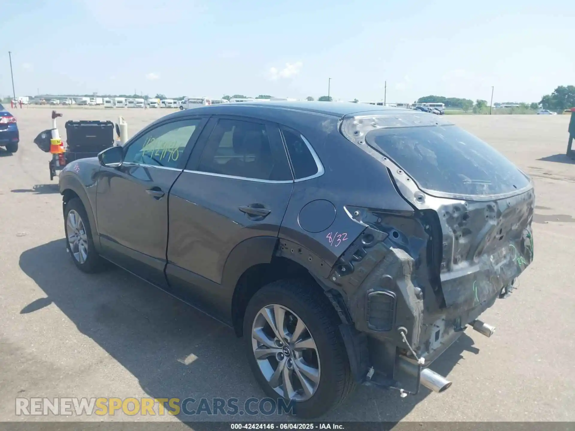 3 fotografías del automóvil dañado 3MVDMBBL6MM233164 MAZDA CX-30 2021