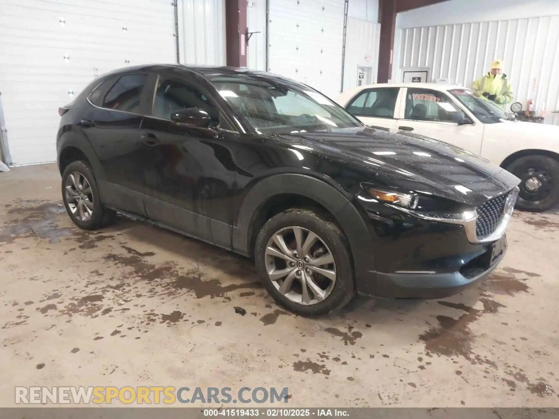 1 Photograph of a damaged car 3MVDMBBLXMM215492 MAZDA CX-30 2021