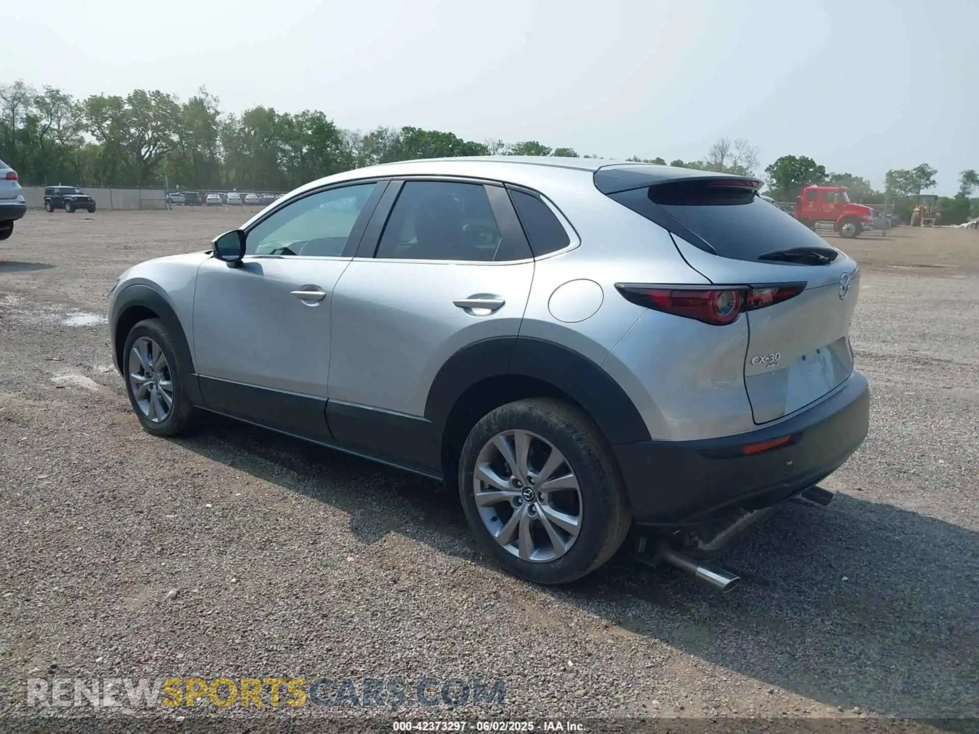 3 Photograph of a damaged car 3MVDMBCL0MM302896 MAZDA CX-30 2021
