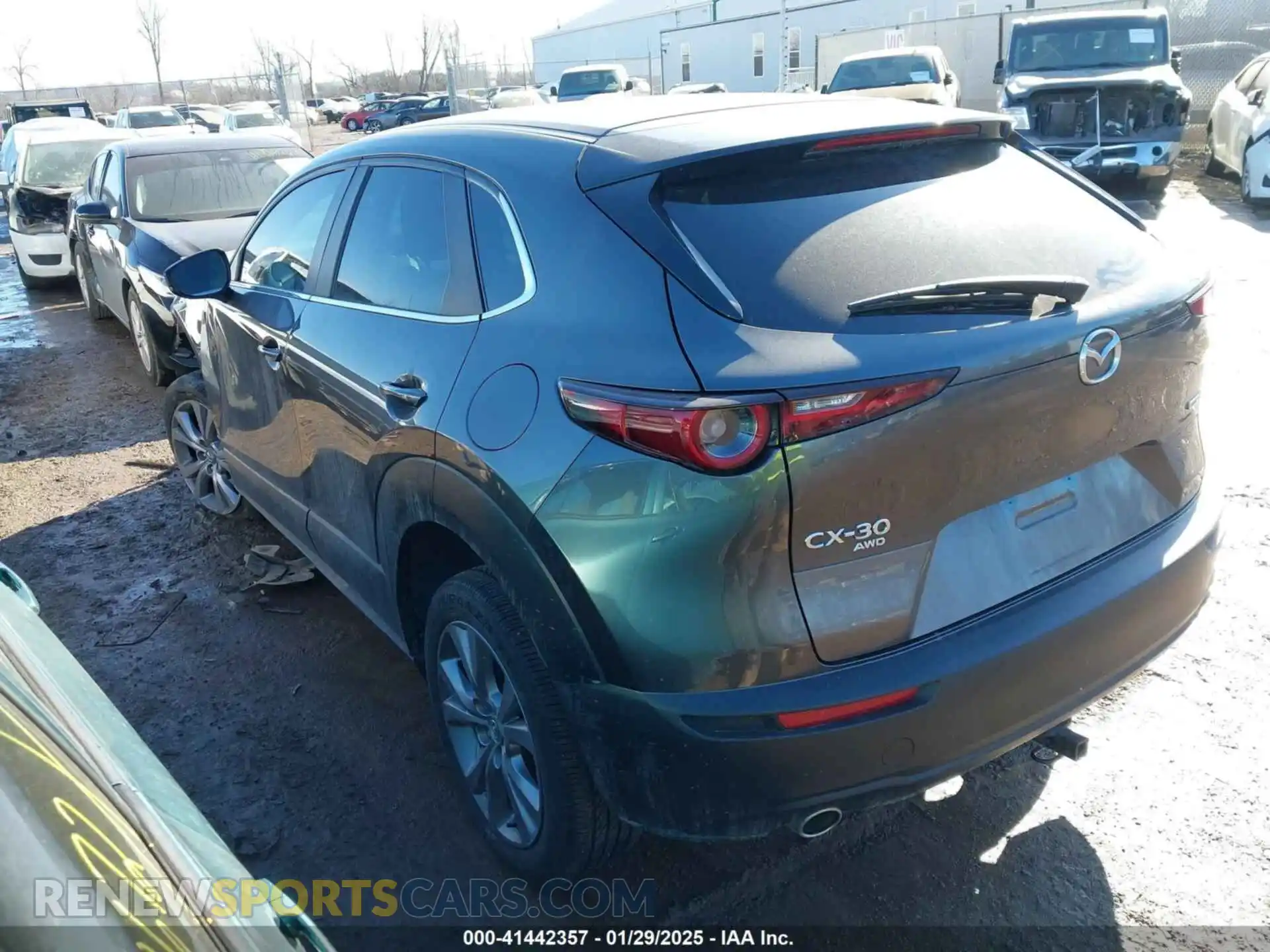 3 Photograph of a damaged car 3MVDMBCL4MM224154 MAZDA CX-30 2021