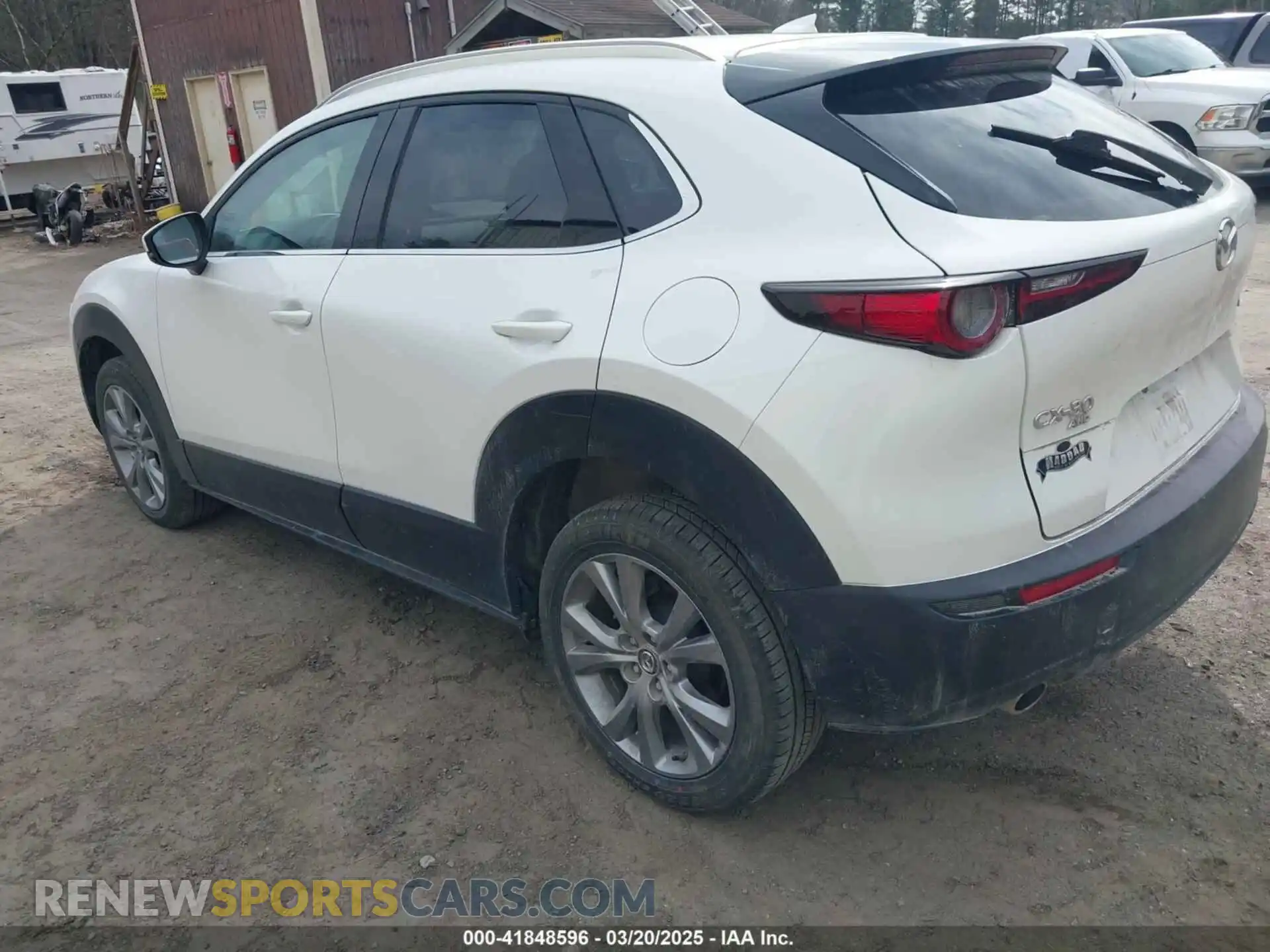3 Photograph of a damaged car 3MVDMBDM8MM216520 MAZDA CX-30 2021