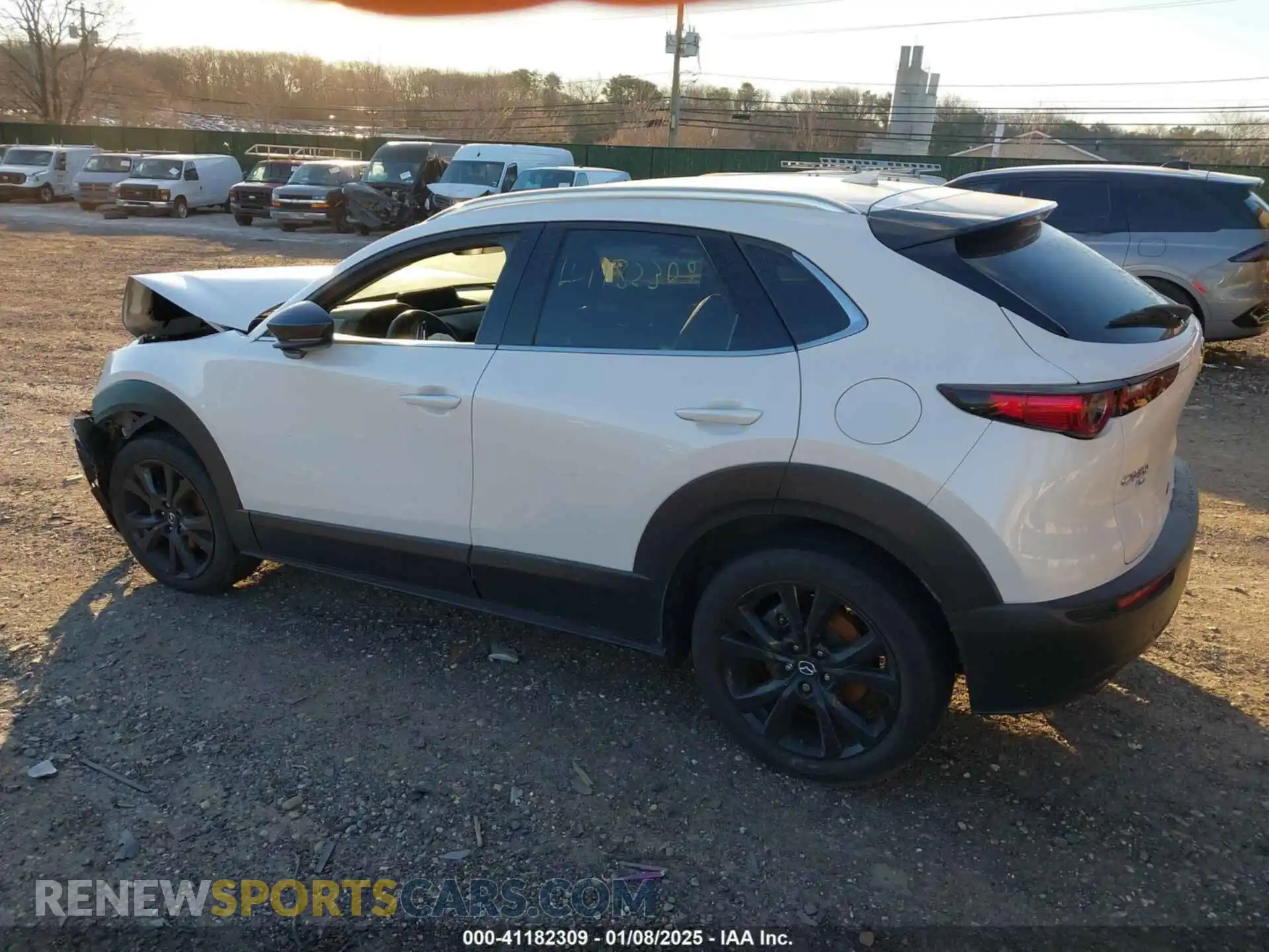 3 Photograph of a damaged car 3MVDMBDY2MM236118 MAZDA CX-30 2021