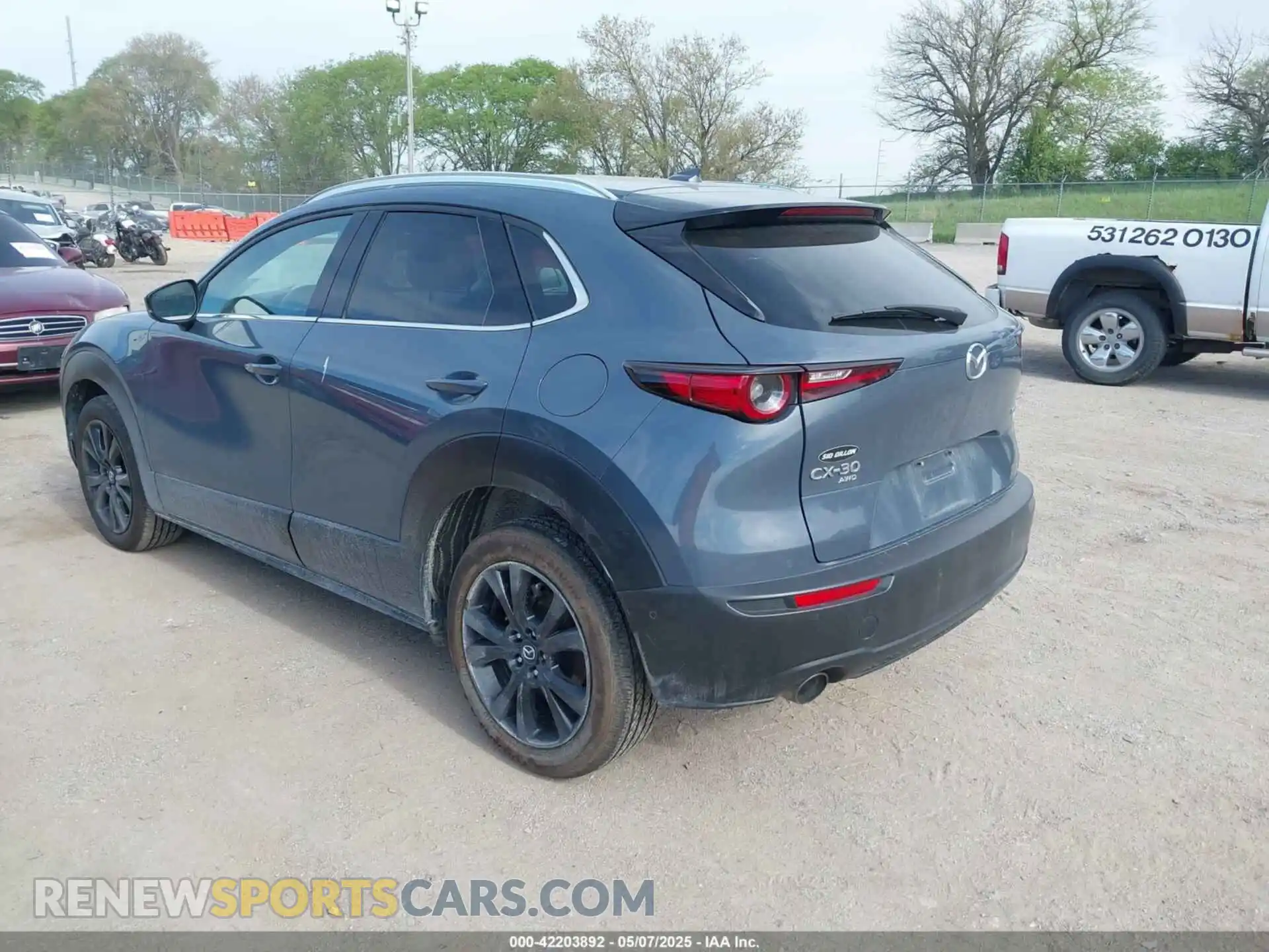 3 Photograph of a damaged car 3MVDMBEY7MM308316 MAZDA CX-30 2021