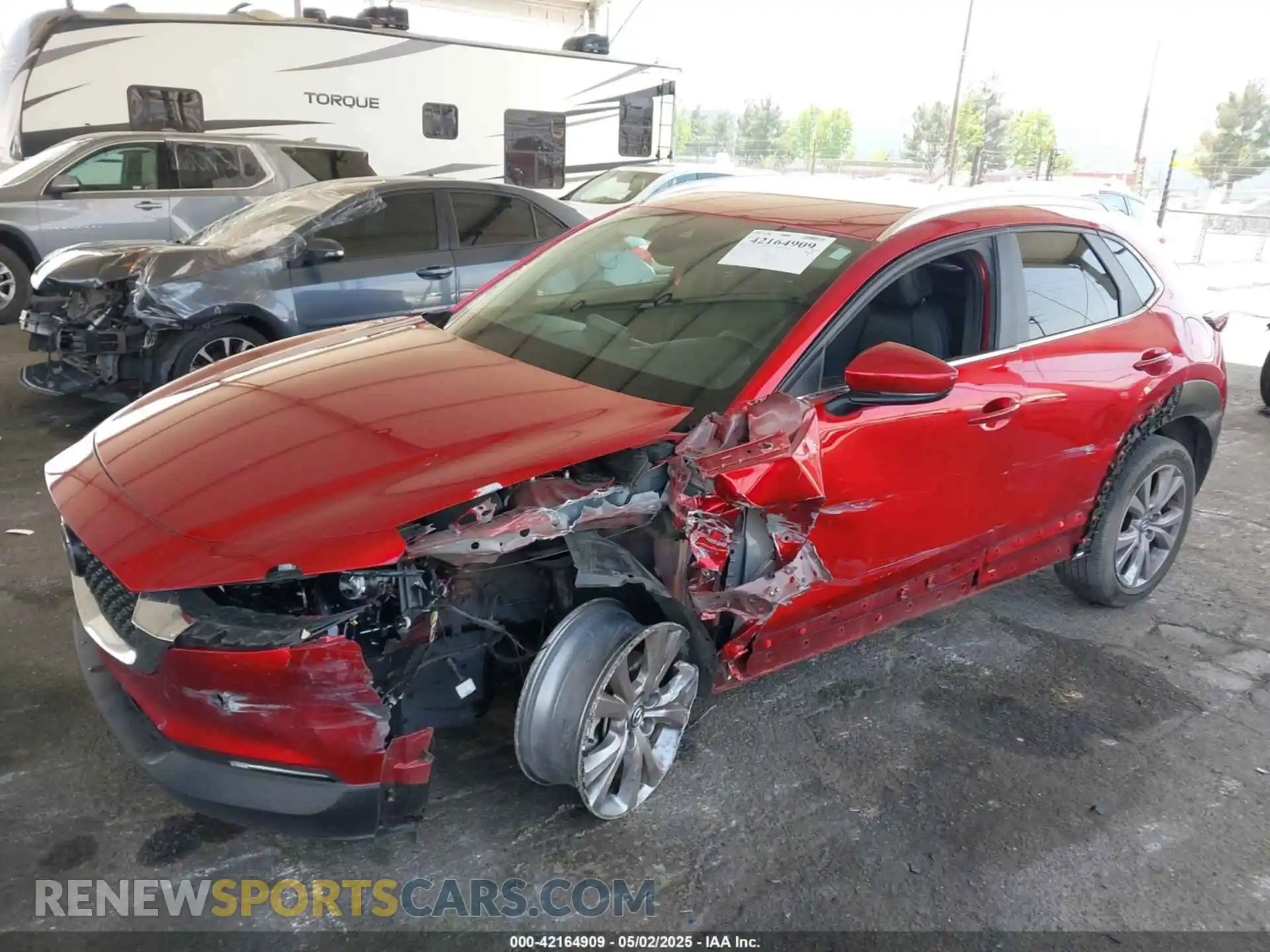 2 Photograph of a damaged car 3MVDMBBL2NM417034 MAZDA CX-30 2022