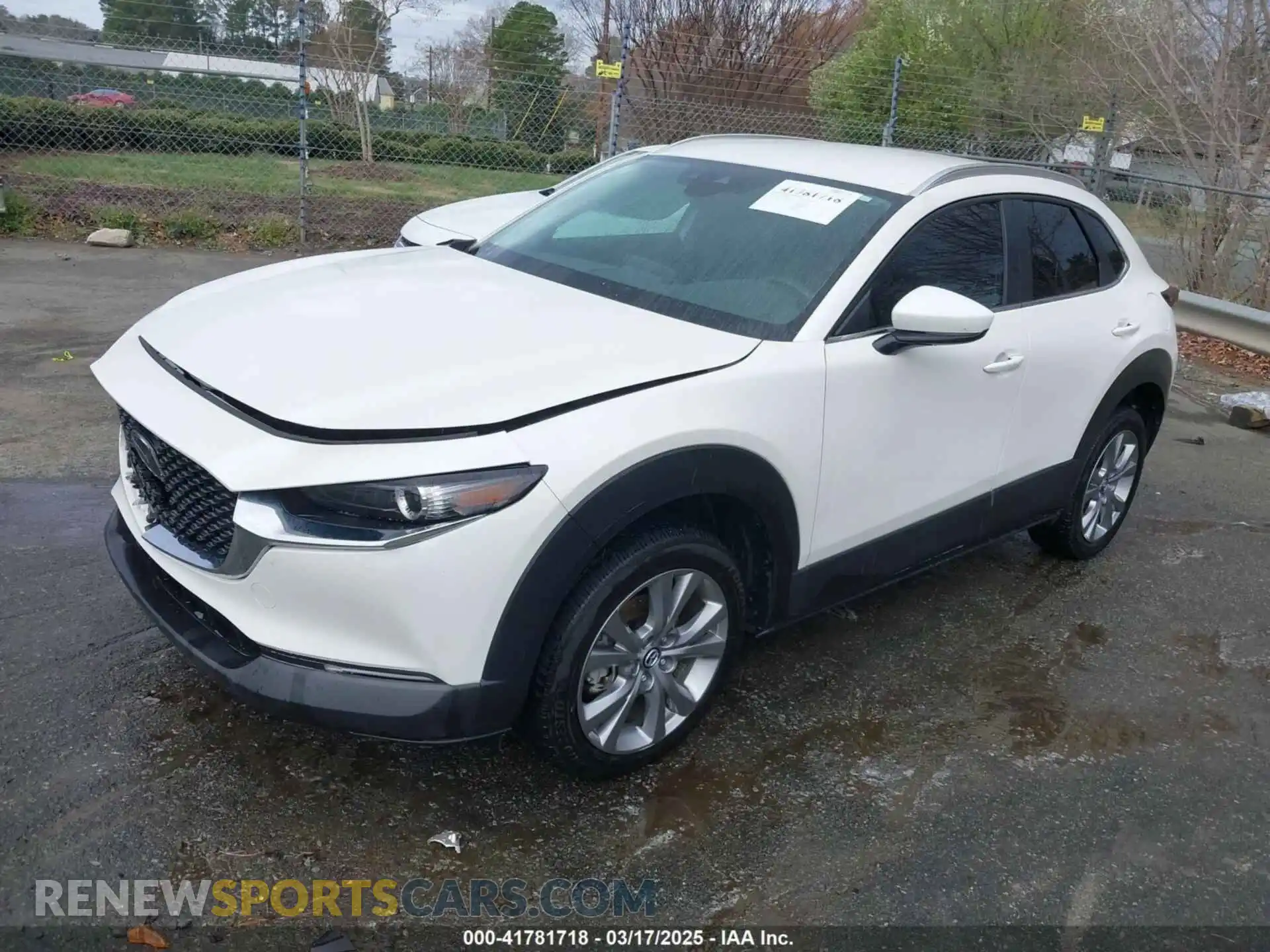 2 Photograph of a damaged car 3MVDMBBL7NM450420 MAZDA CX-30 2022