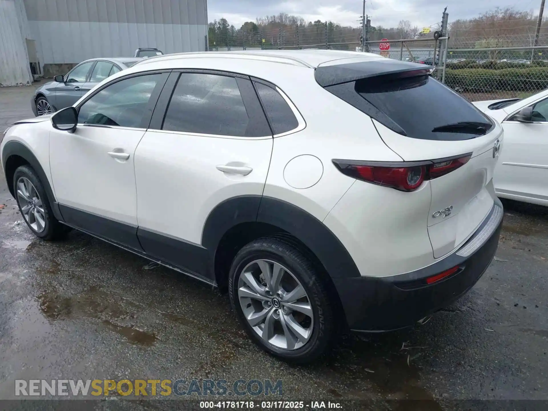 3 Photograph of a damaged car 3MVDMBBL7NM450420 MAZDA CX-30 2022