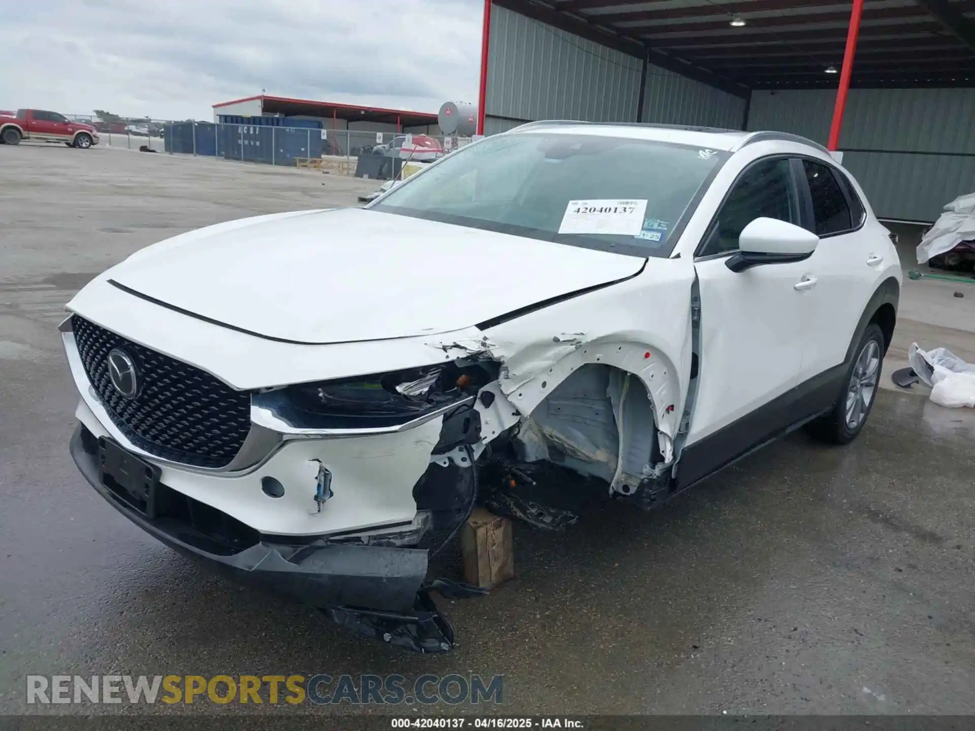 2 Photograph of a damaged car 3MVDMBCL8NM455821 MAZDA CX-30 2022