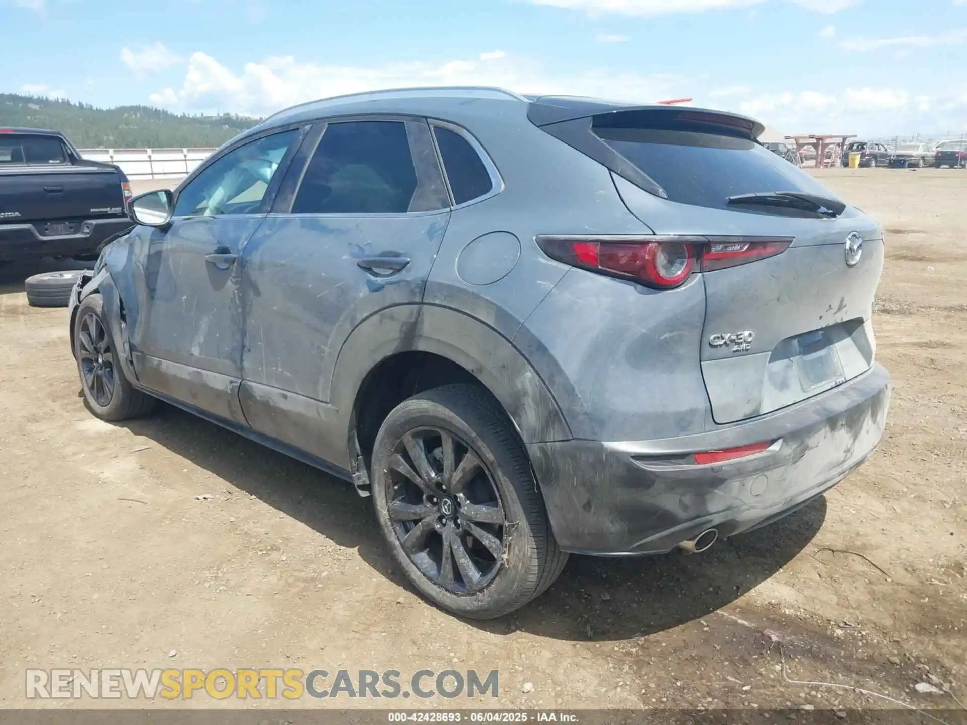 3 Photograph of a damaged car 3MVDMBCL9NM422827 MAZDA CX-30 2022