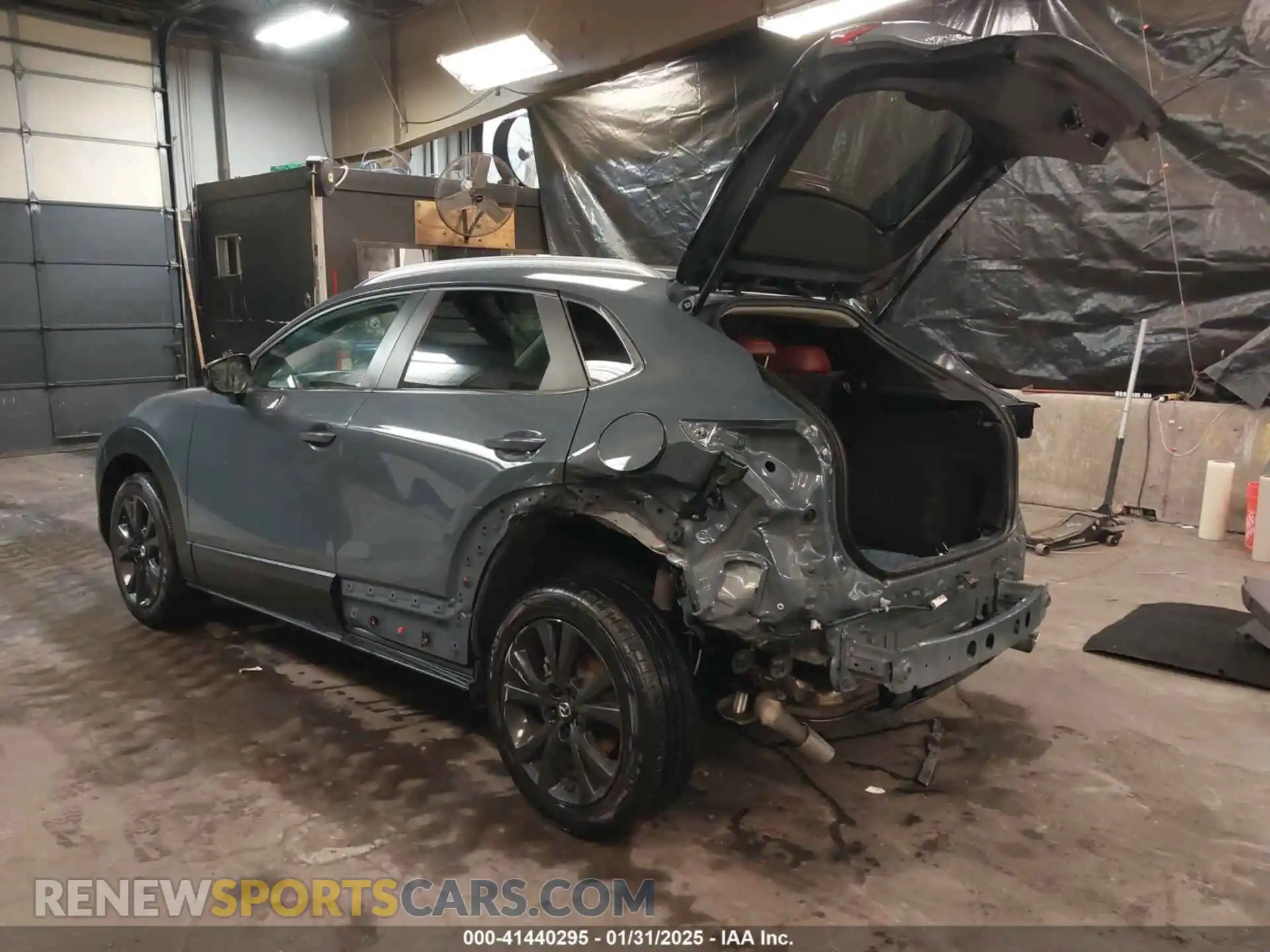 3 Photograph of a damaged car 3MVDMBCLXNM439247 MAZDA CX-30 2022