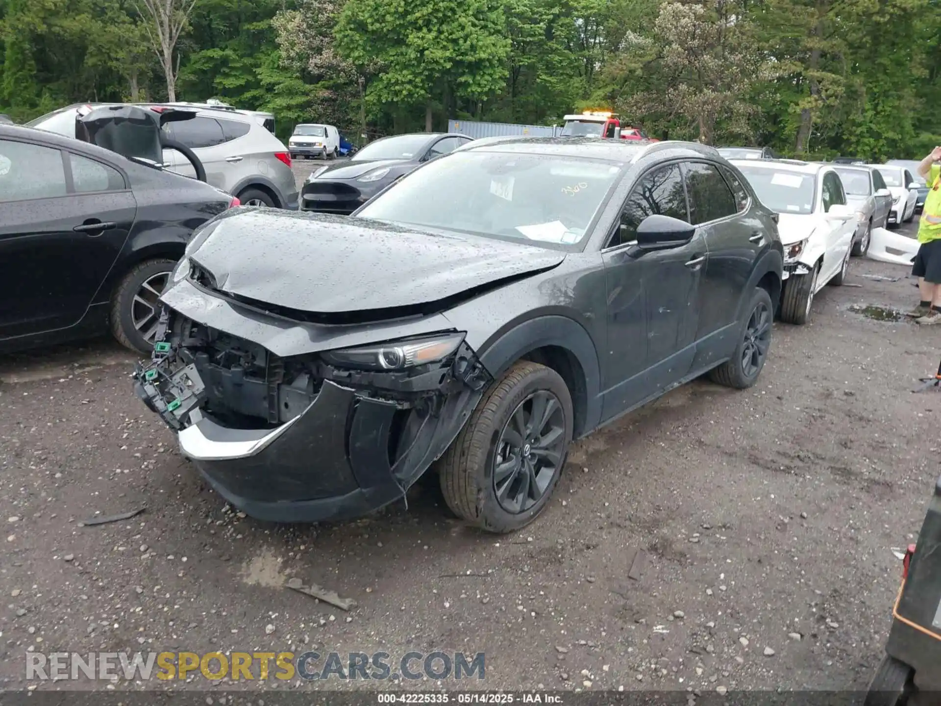 2 Photograph of a damaged car 3MVDMBEY1NM444149 MAZDA CX-30 2022