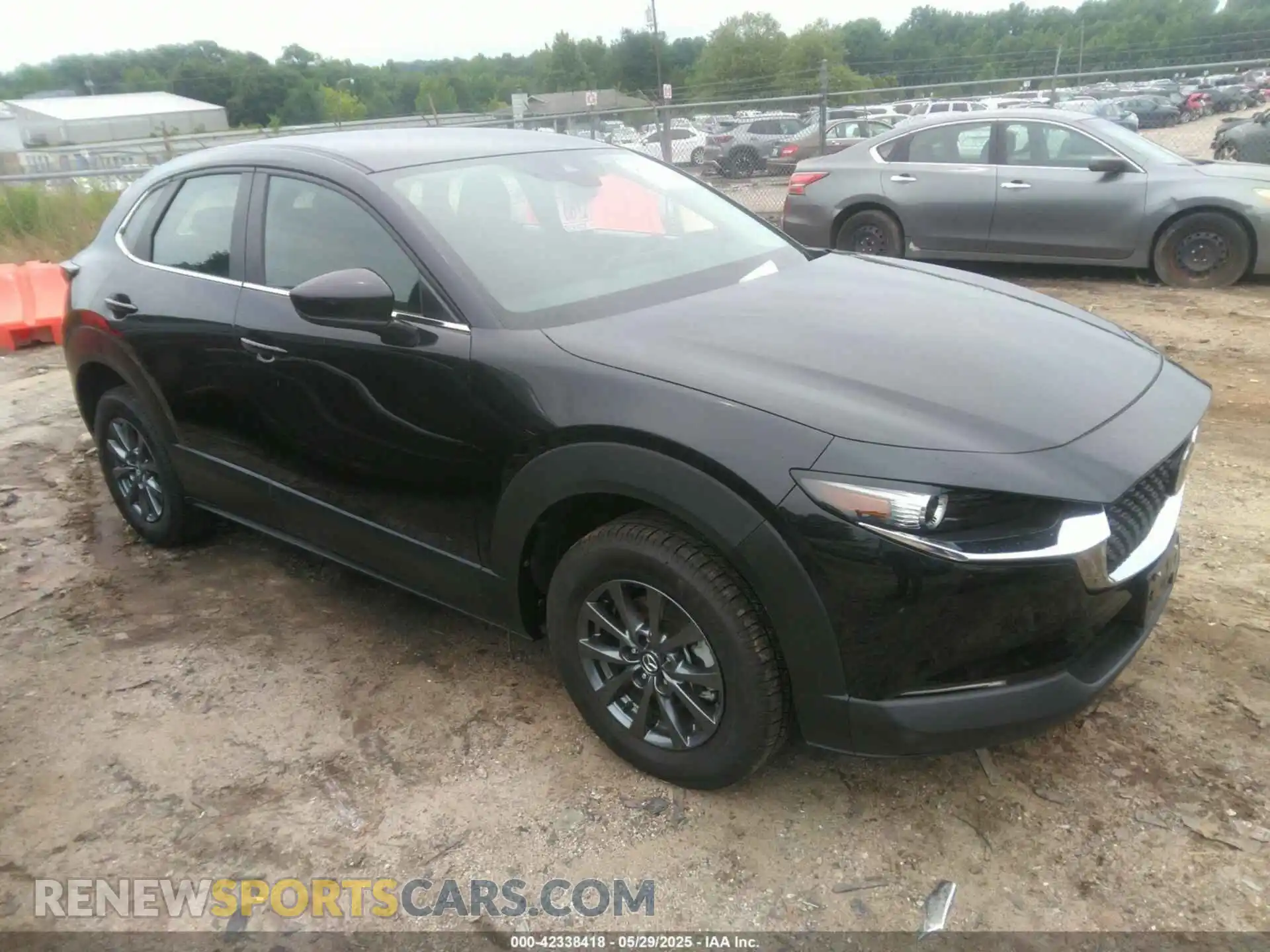 1 Photograph of a damaged car 3MVDMBAM0PM560643 MAZDA CX-30 2023