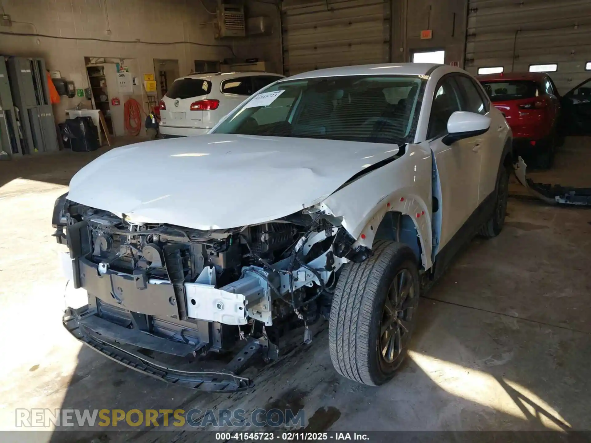 2 Photograph of a damaged car 3MVDMBAM0PM583484 MAZDA CX-30 2023