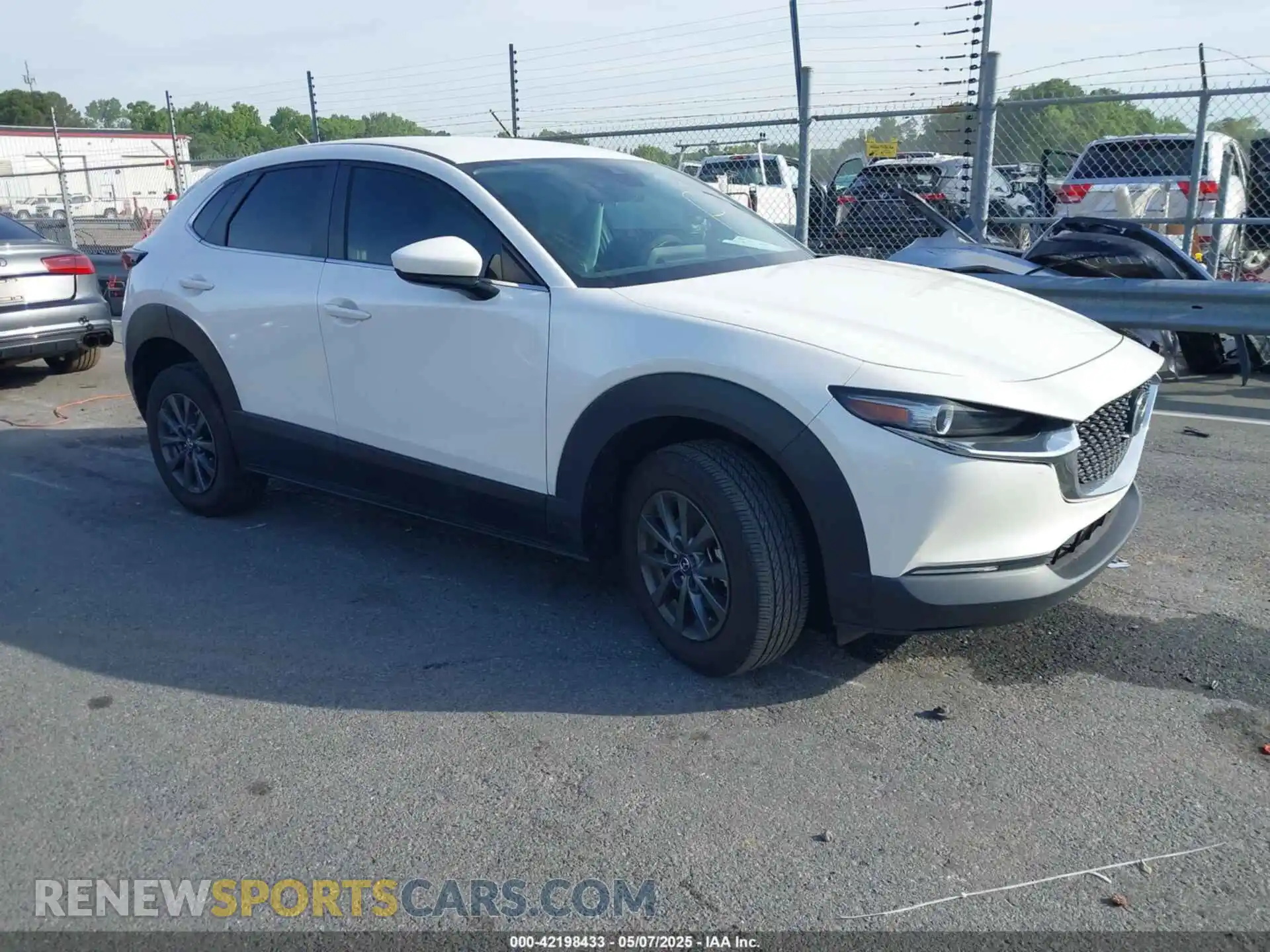 1 Photograph of a damaged car 3MVDMBAM8PM545288 MAZDA CX-30 2023