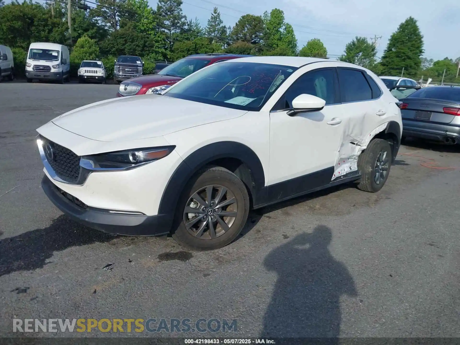 2 Photograph of a damaged car 3MVDMBAM8PM545288 MAZDA CX-30 2023