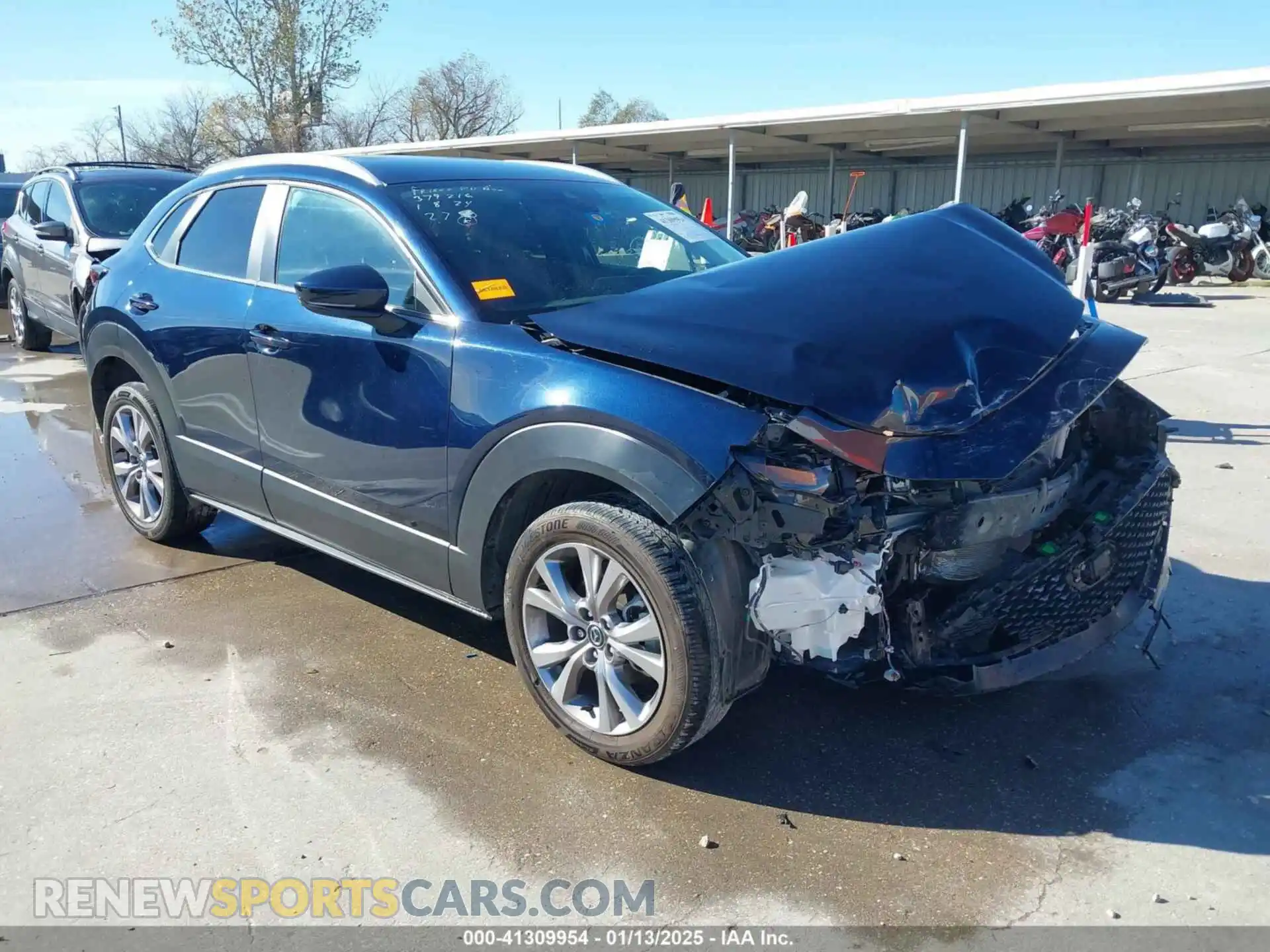 1 Photograph of a damaged car 3MVDMBBM0PM512185 MAZDA CX-30 2023