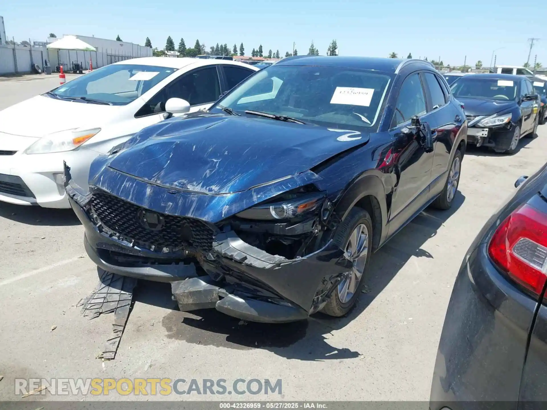2 Photograph of a damaged car 3MVDMBBM3PM514030 MAZDA CX-30 2023