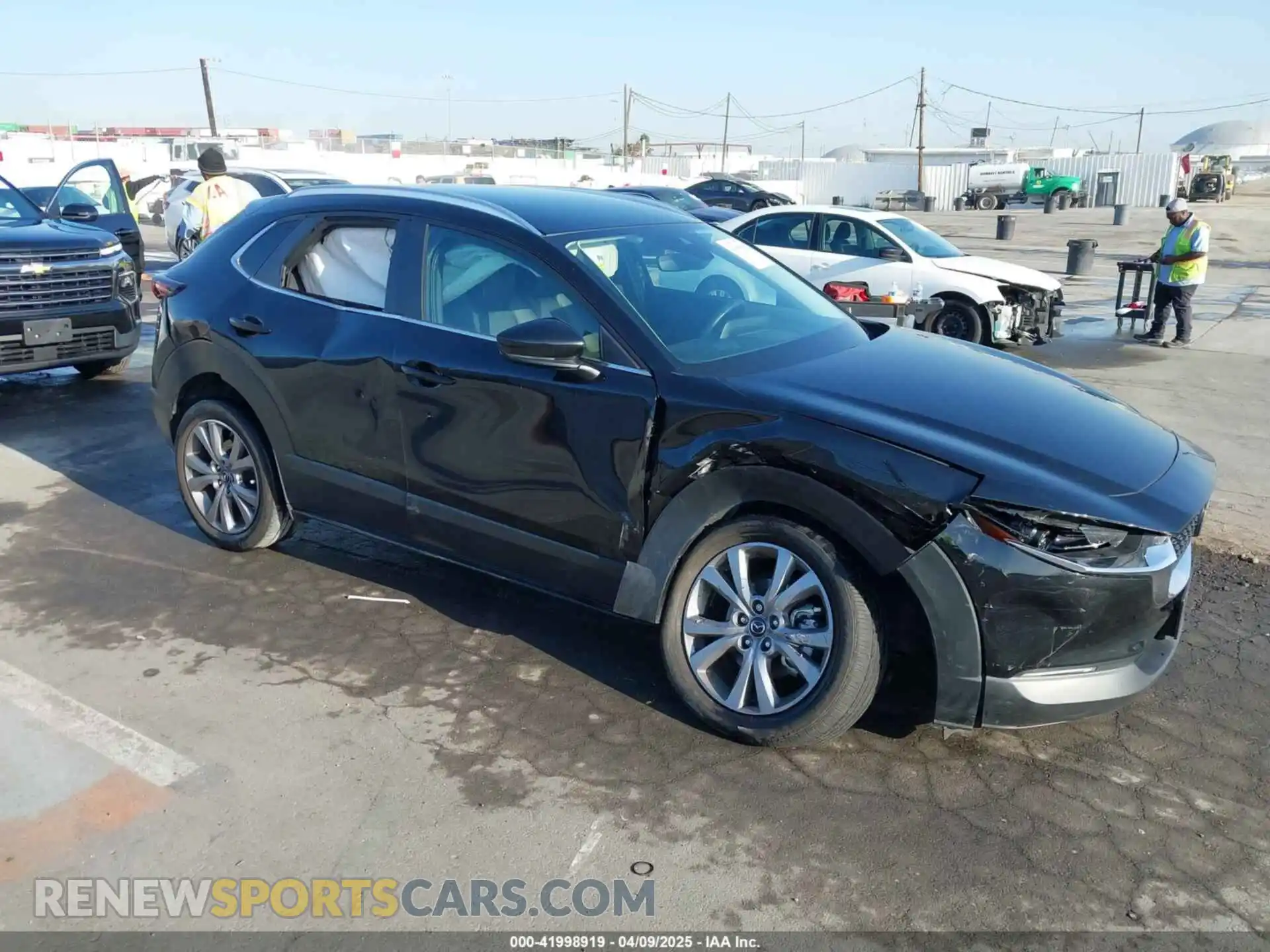 1 Photograph of a damaged car 3MVDMBBM6PM523563 MAZDA CX-30 2023