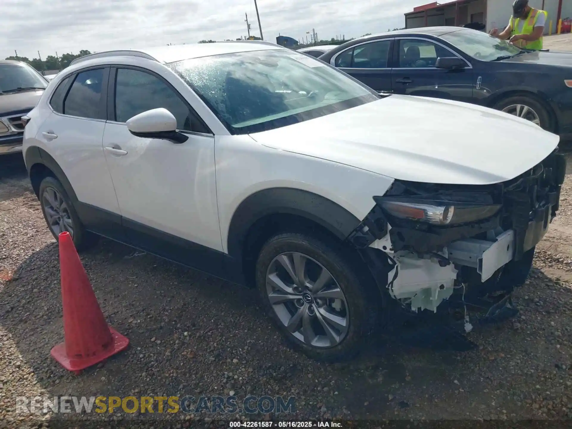1 Photograph of a damaged car 3MVDMBBM7PM551775 MAZDA CX-30 2023