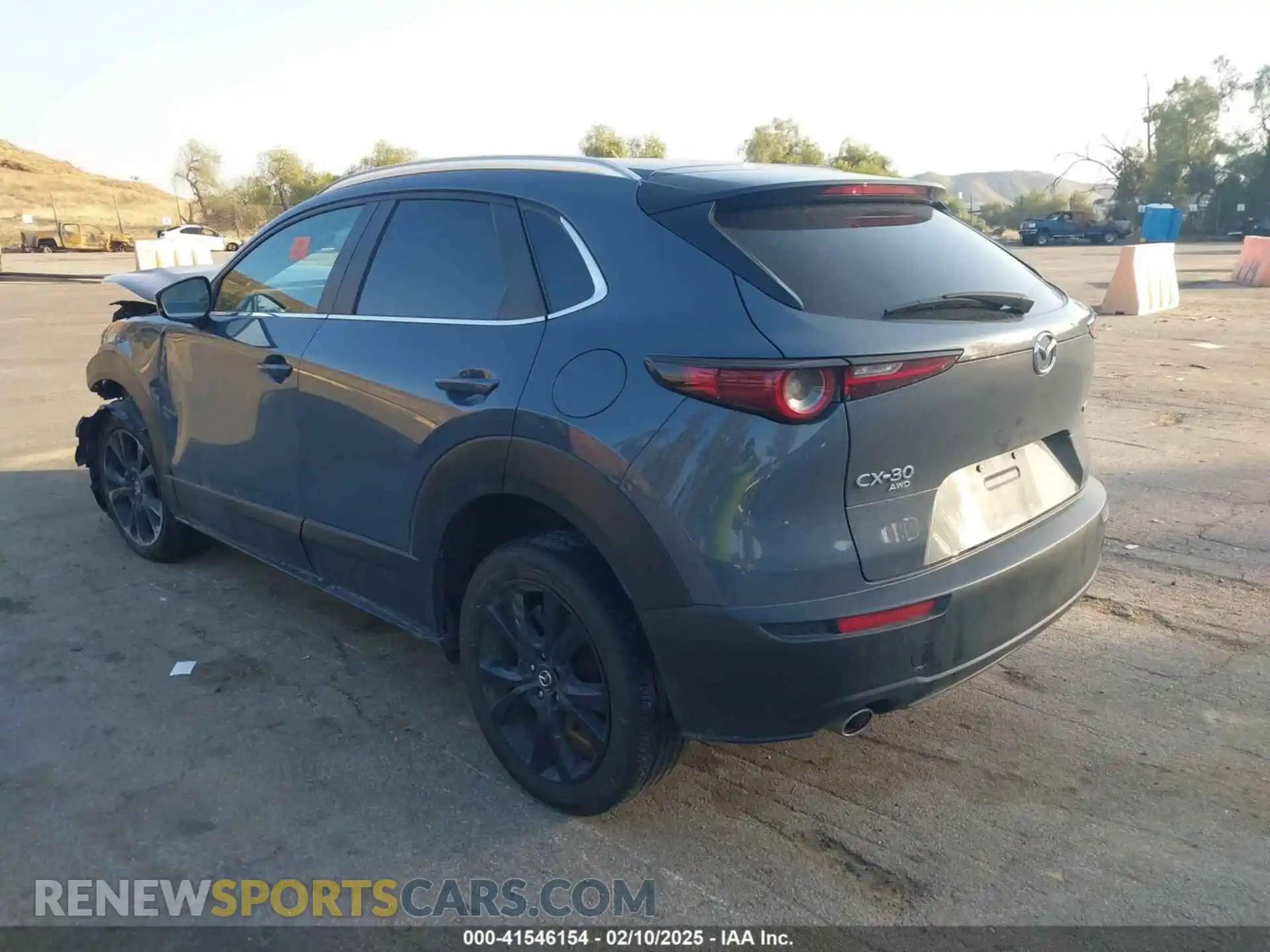 3 Photograph of a damaged car 3MVDMBCM1PM524389 MAZDA CX-30 2023