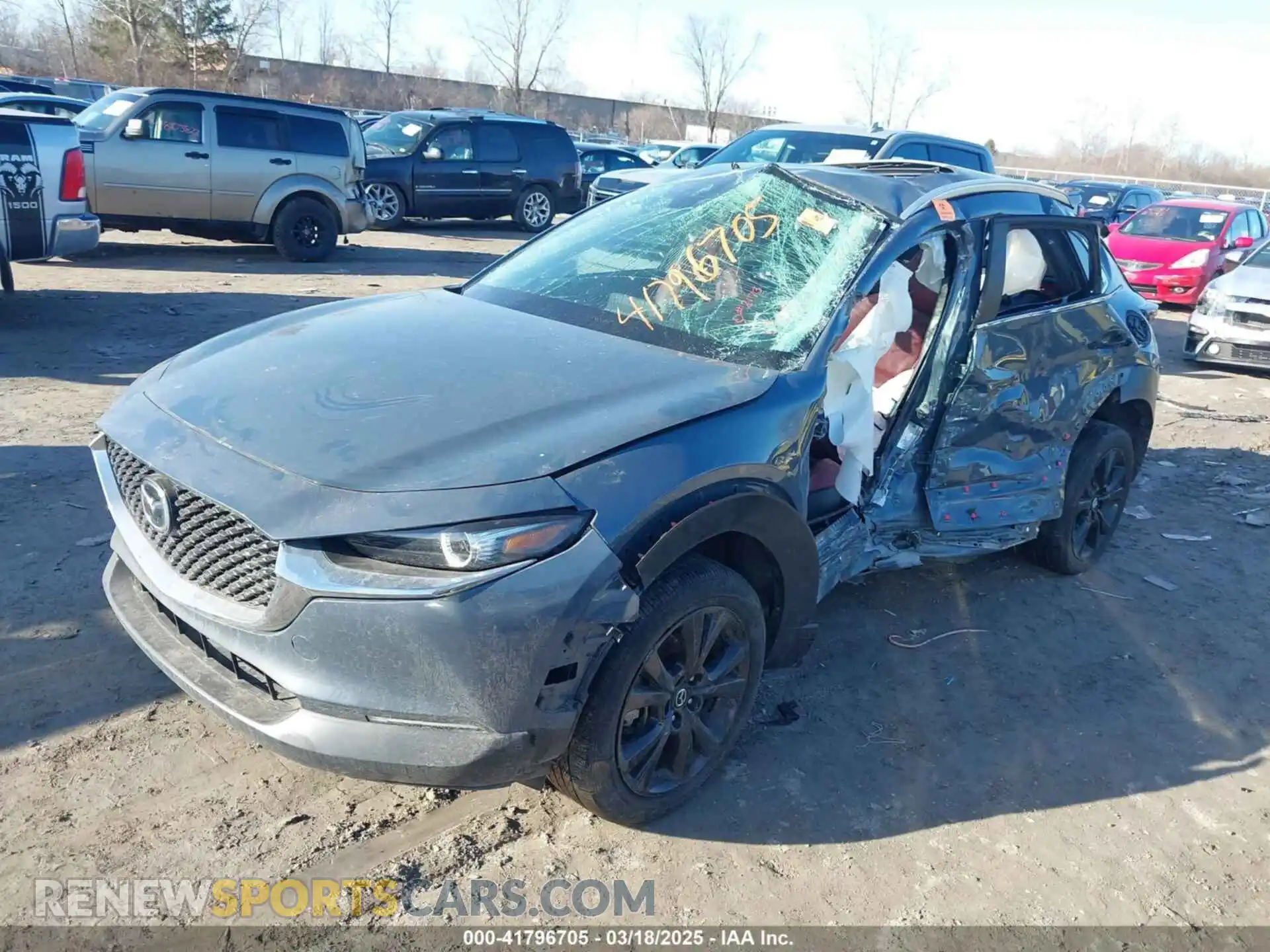 2 Photograph of a damaged car 3MVDMBCM2PM529357 MAZDA CX-30 2023