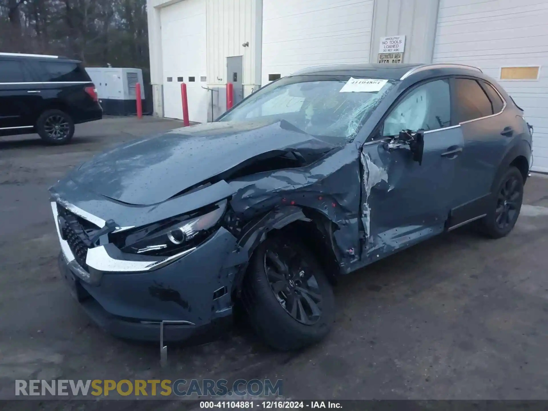 2 Photograph of a damaged car 3MVDMBCM5PM545150 MAZDA CX-30 2023