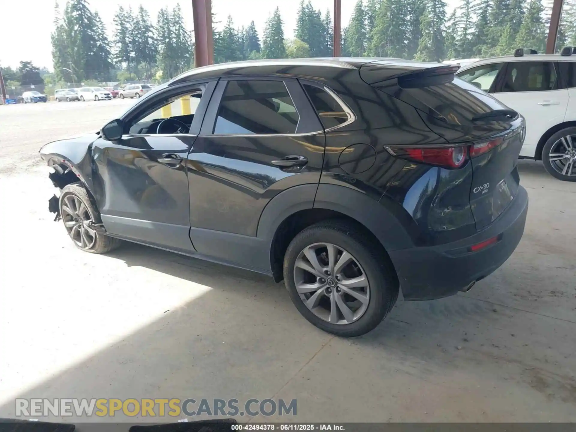 3 Photograph of a damaged car 3MVDMBCM8PM569152 MAZDA CX-30 2023