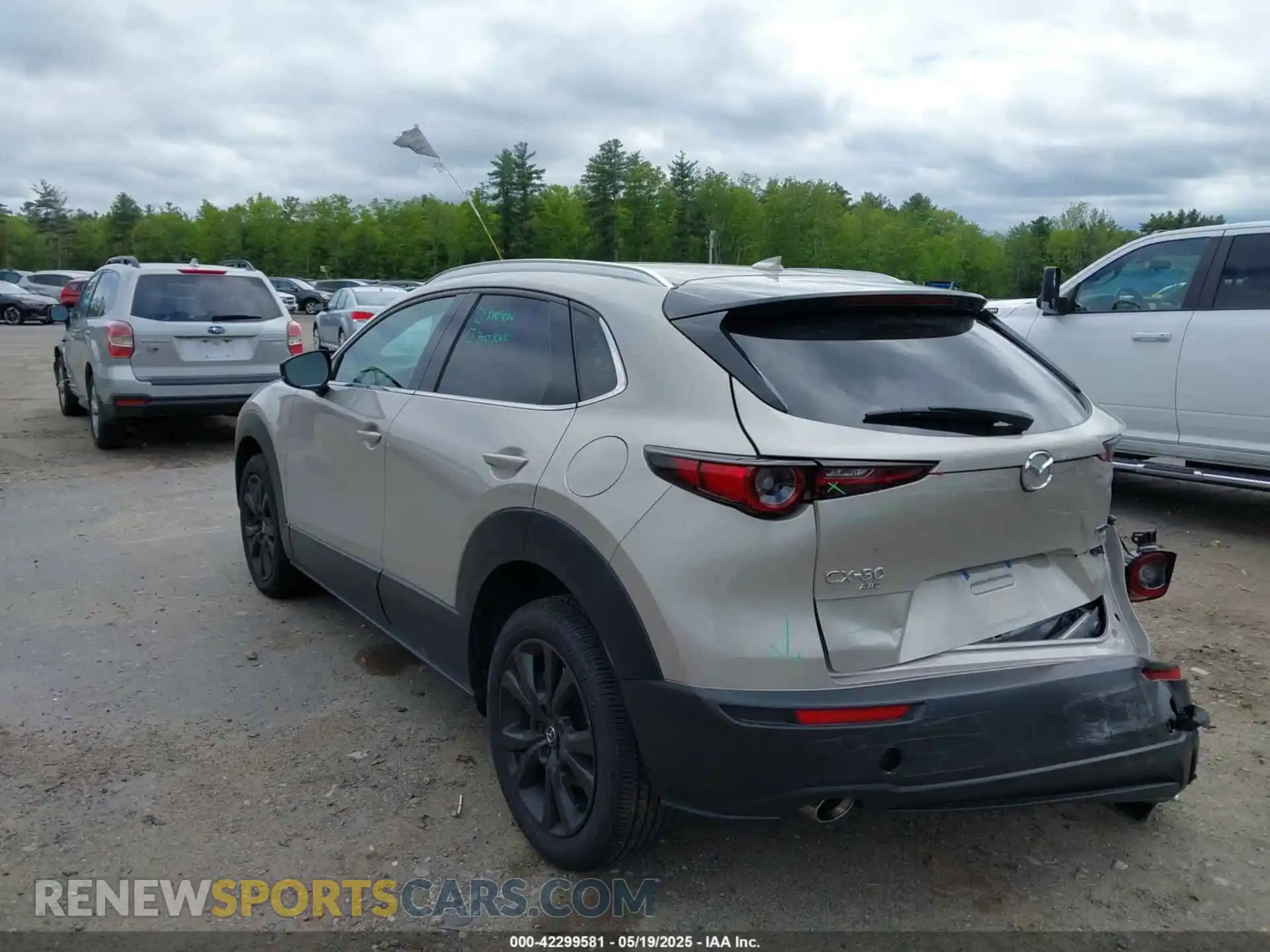 3 Photograph of a damaged car 3MVDMBDY7PM566311 MAZDA CX-30 2023