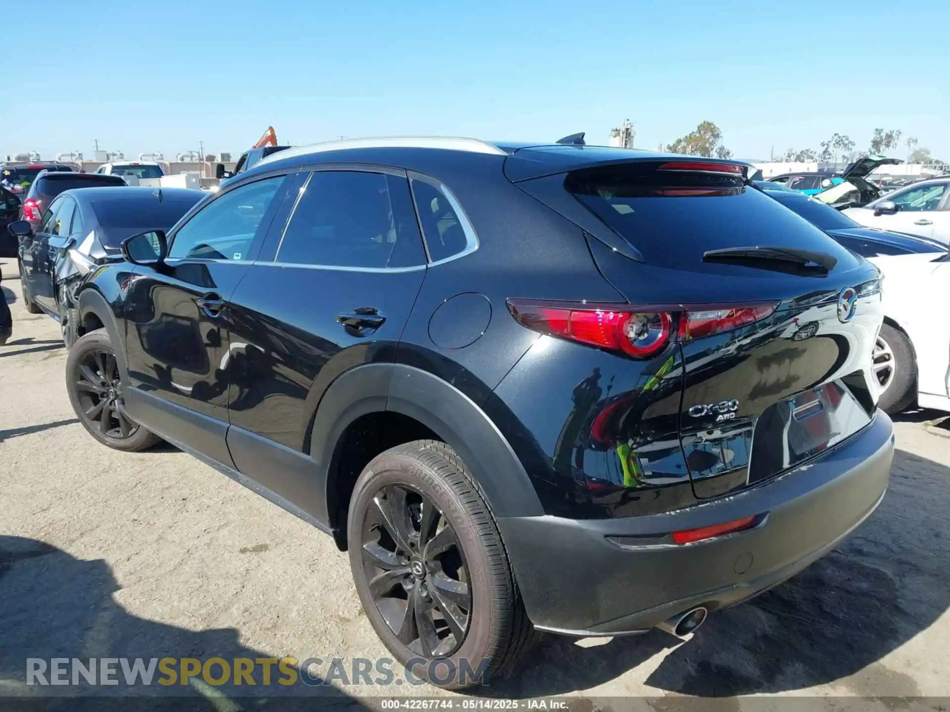 3 fotografías del automóvil dañado 3MVDMBDY9PM588892 MAZDA CX-30 2023