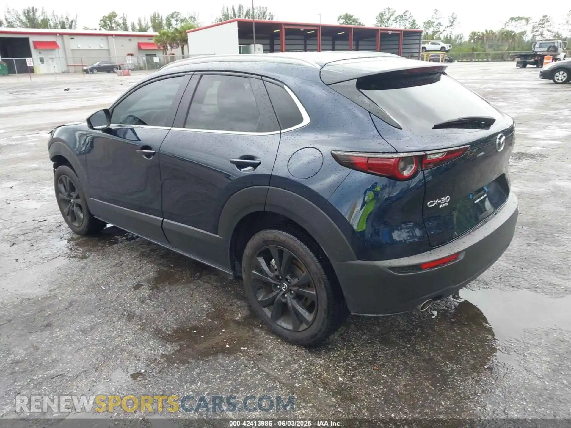 3 Photograph of a damaged car 3MVDMBBM2RM703240 MAZDA CX-30 2024