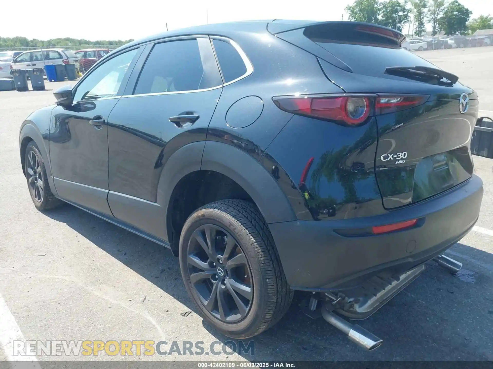 3 Photograph of a damaged car 3MVDMBBM3RM635109 MAZDA CX-30 2024