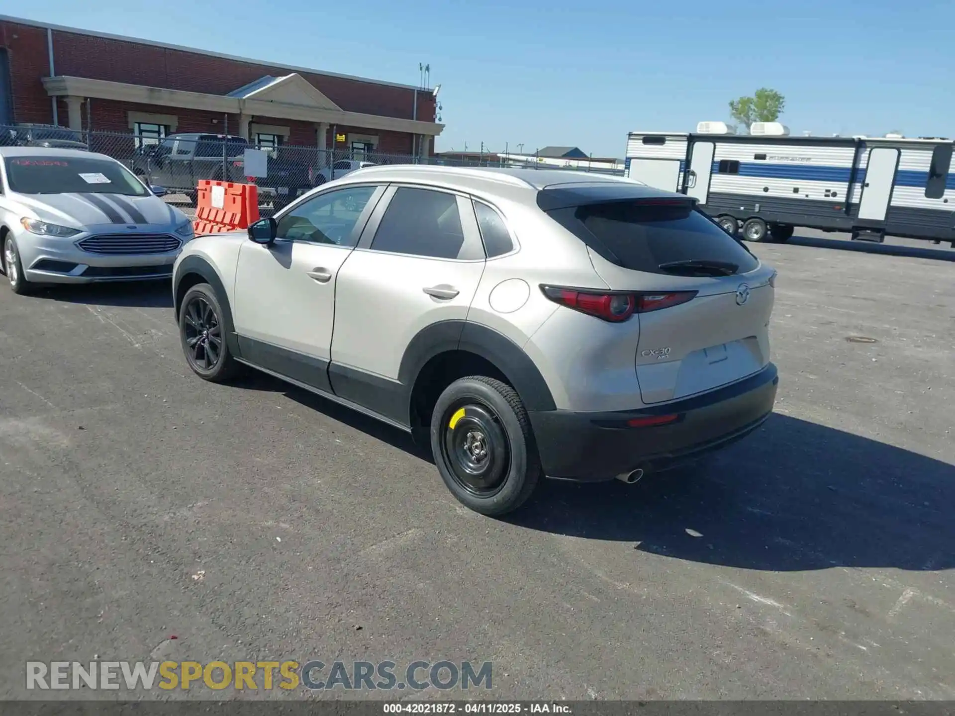 3 Photograph of a damaged car 3MVDMBBM4RM689518 MAZDA CX-30 2024
