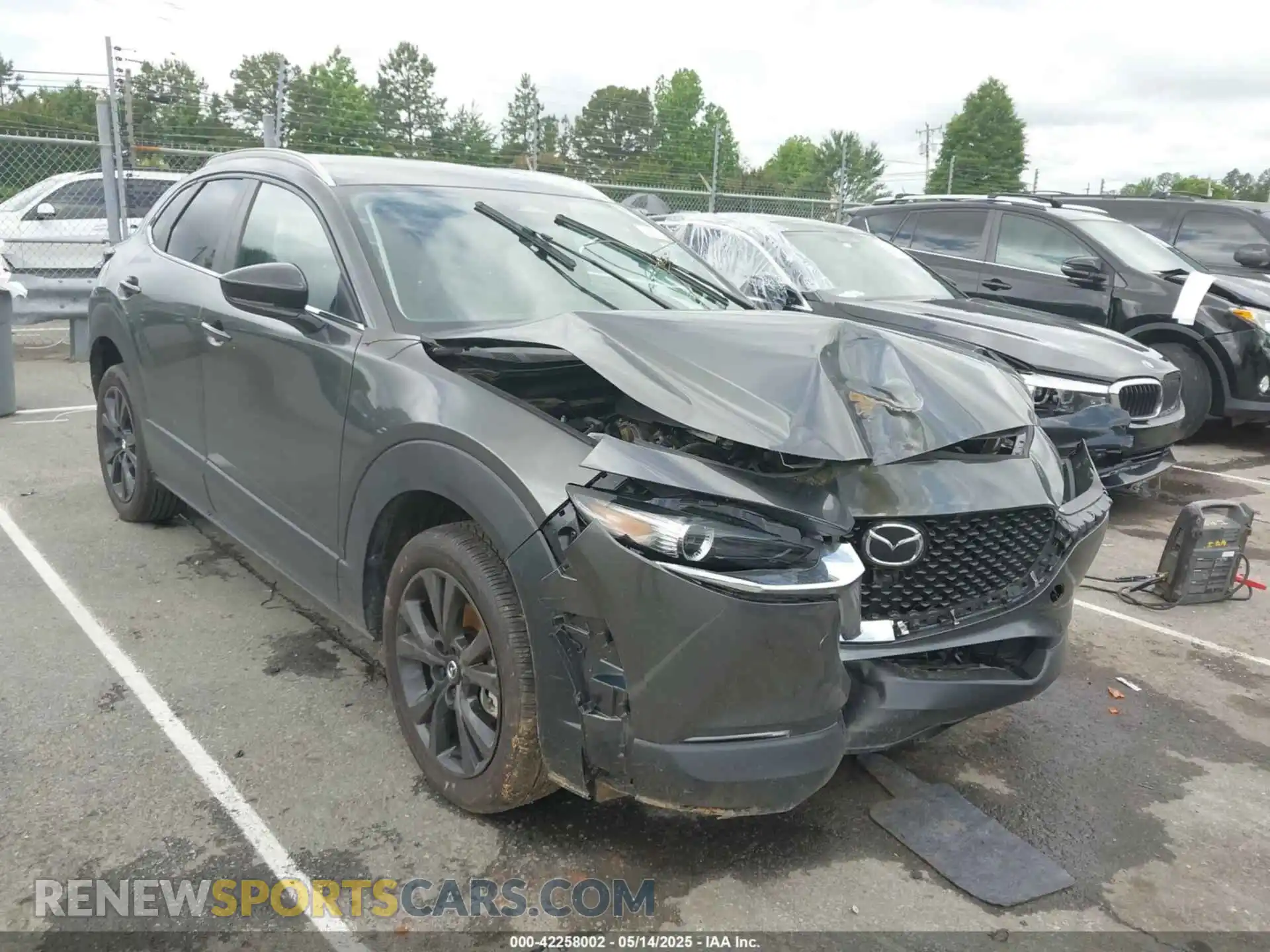 1 Photograph of a damaged car 3MVDMBBM5RM682867 MAZDA CX-30 2024