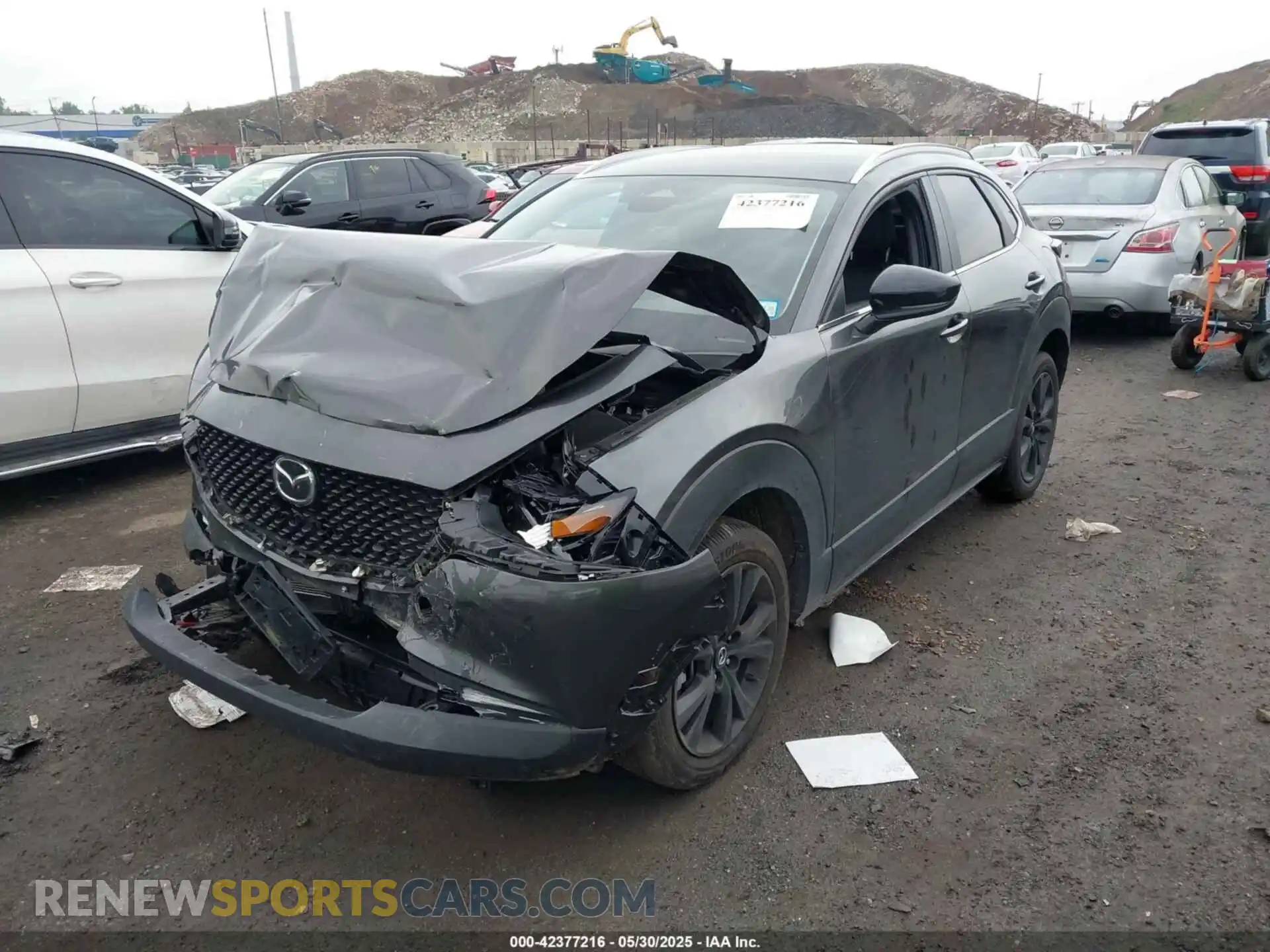 2 Photograph of a damaged car 3MVDMBBMXRM676708 MAZDA CX-30 2024