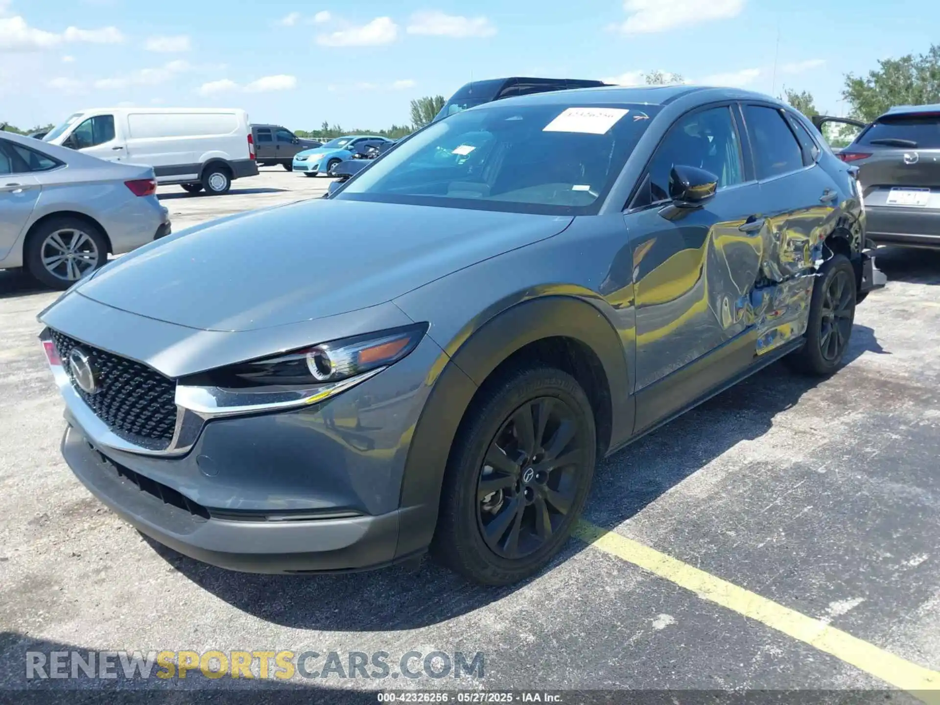 2 Photograph of a damaged car 3MVDMBCM0RM661018 MAZDA CX-30 2024