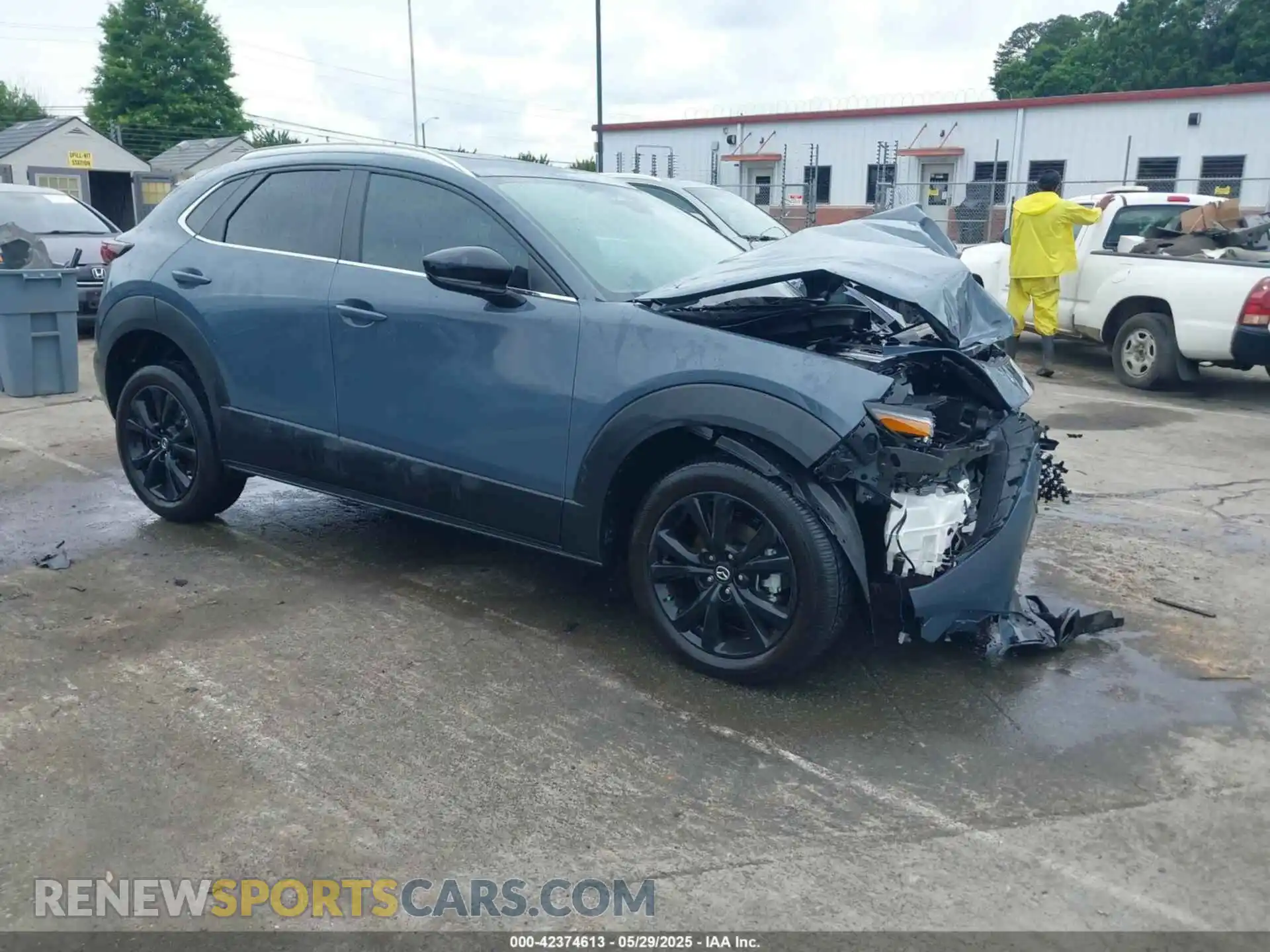 1 Photograph of a damaged car 3MVDMBCM3RM641653 MAZDA CX-30 2024