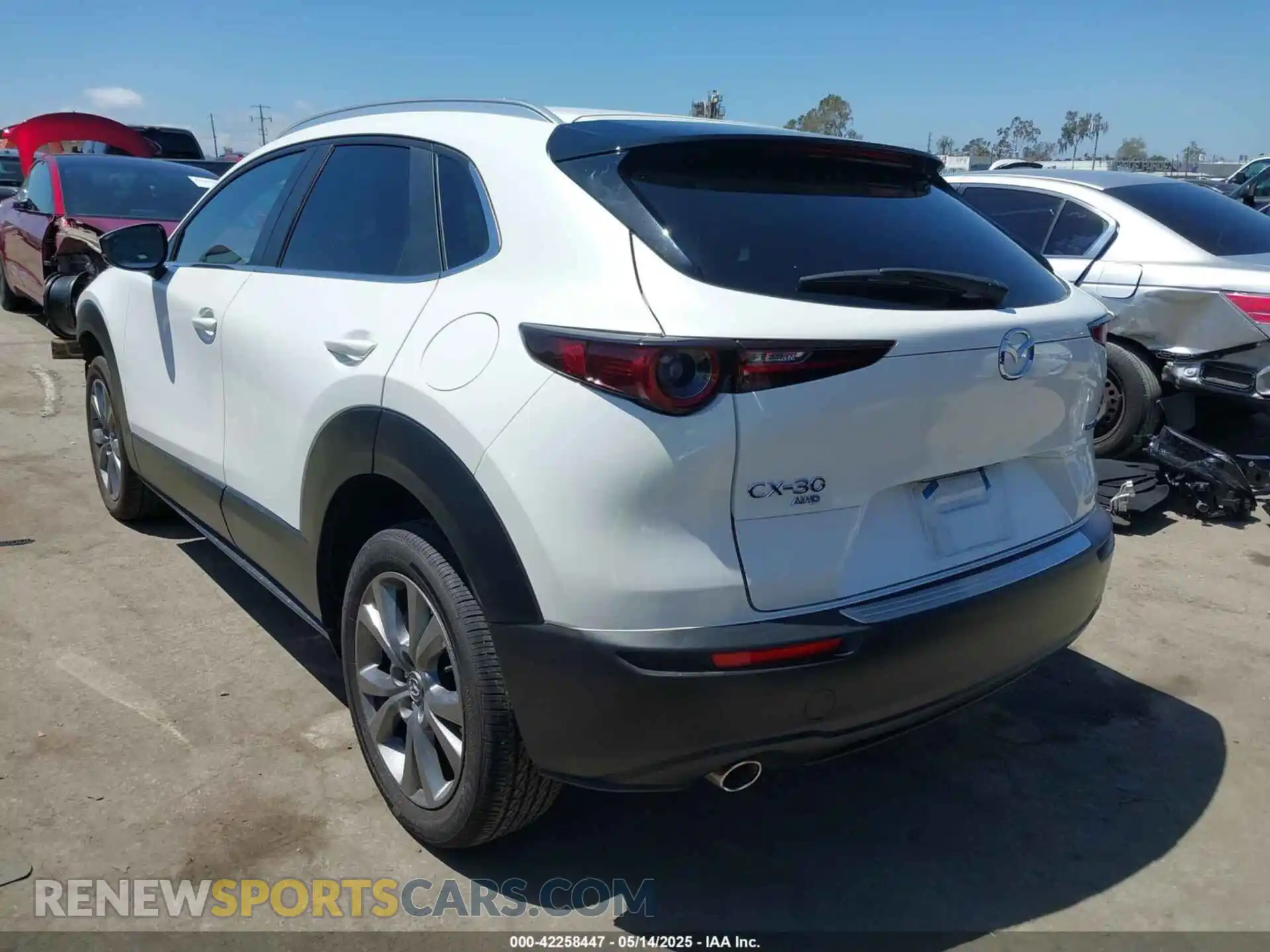 3 Photograph of a damaged car 3MVDMBCM4RM714884 MAZDA CX-30 2024